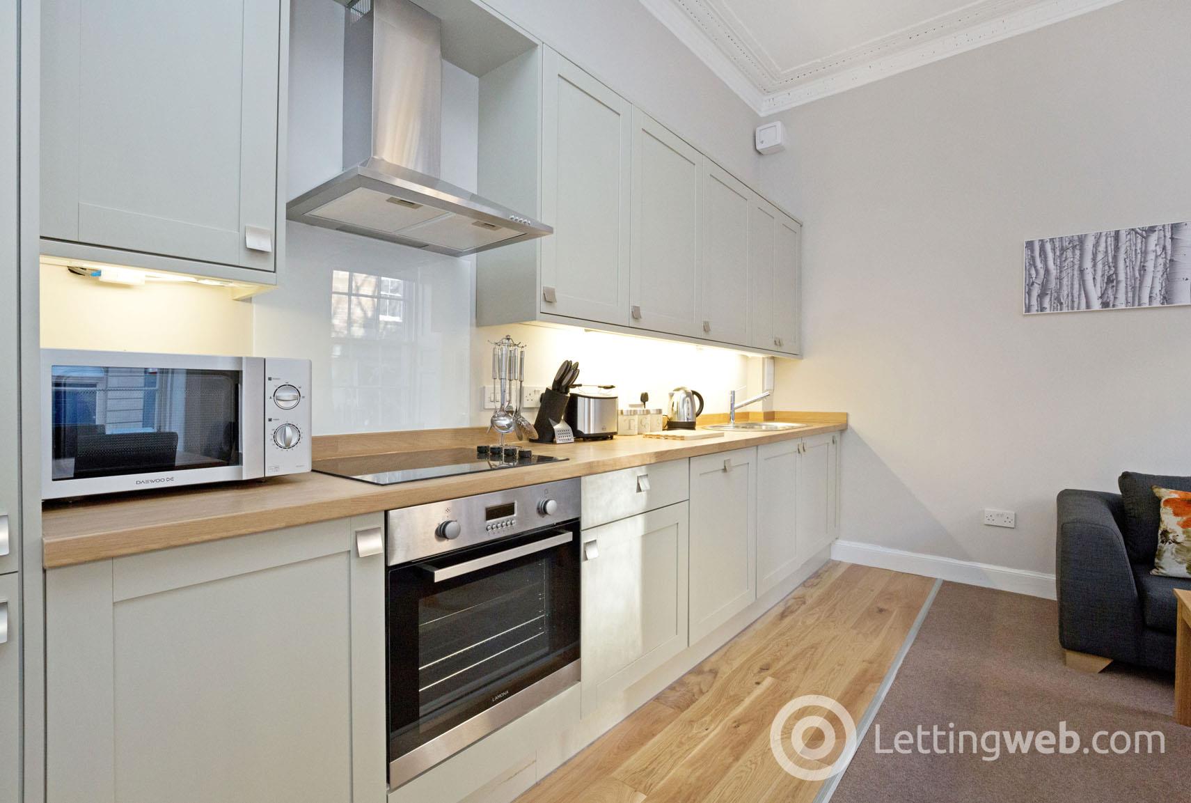 Property to rent in St Patrick Square, Edinburgh