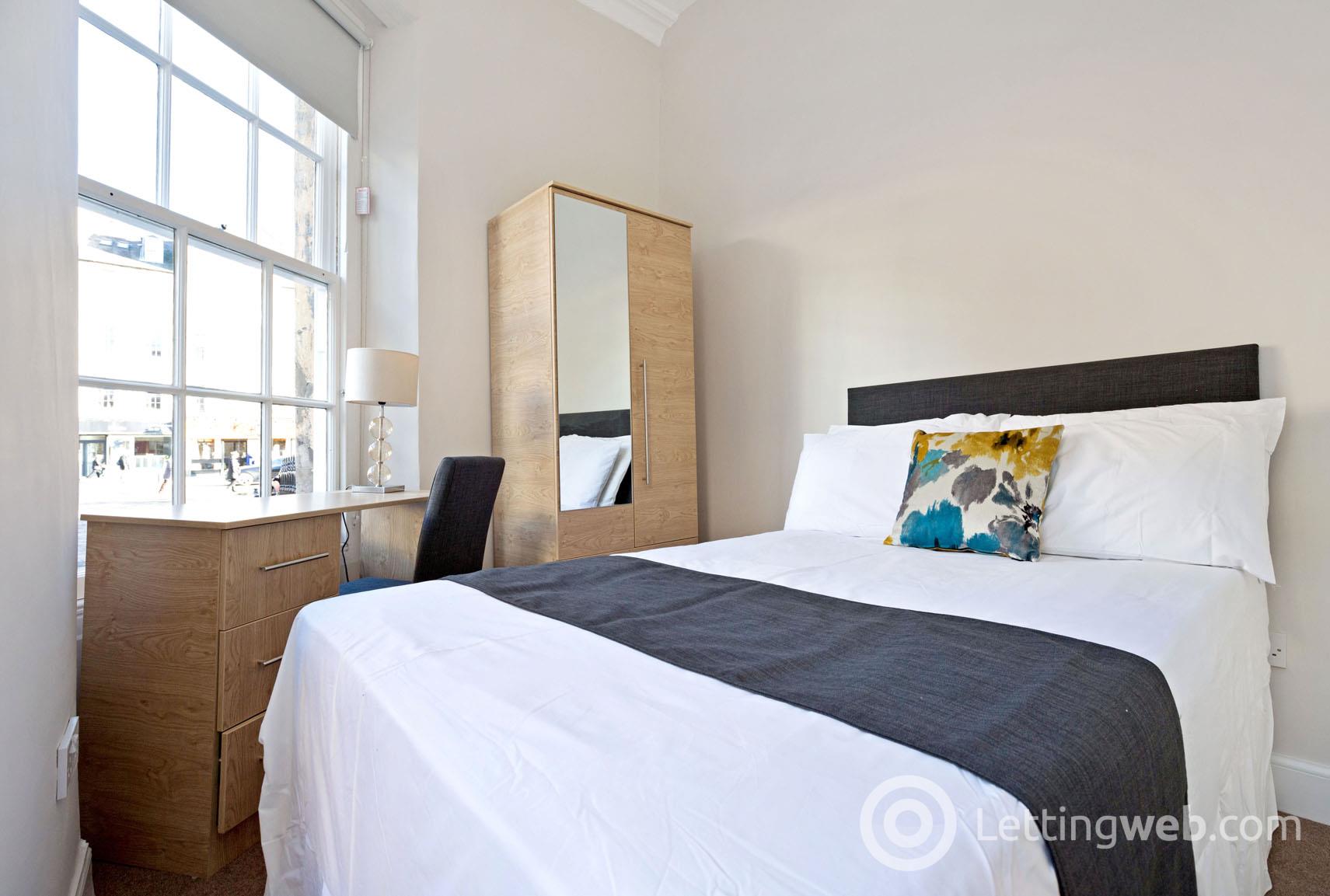 Property to rent in St Patrick Square, Edinburgh