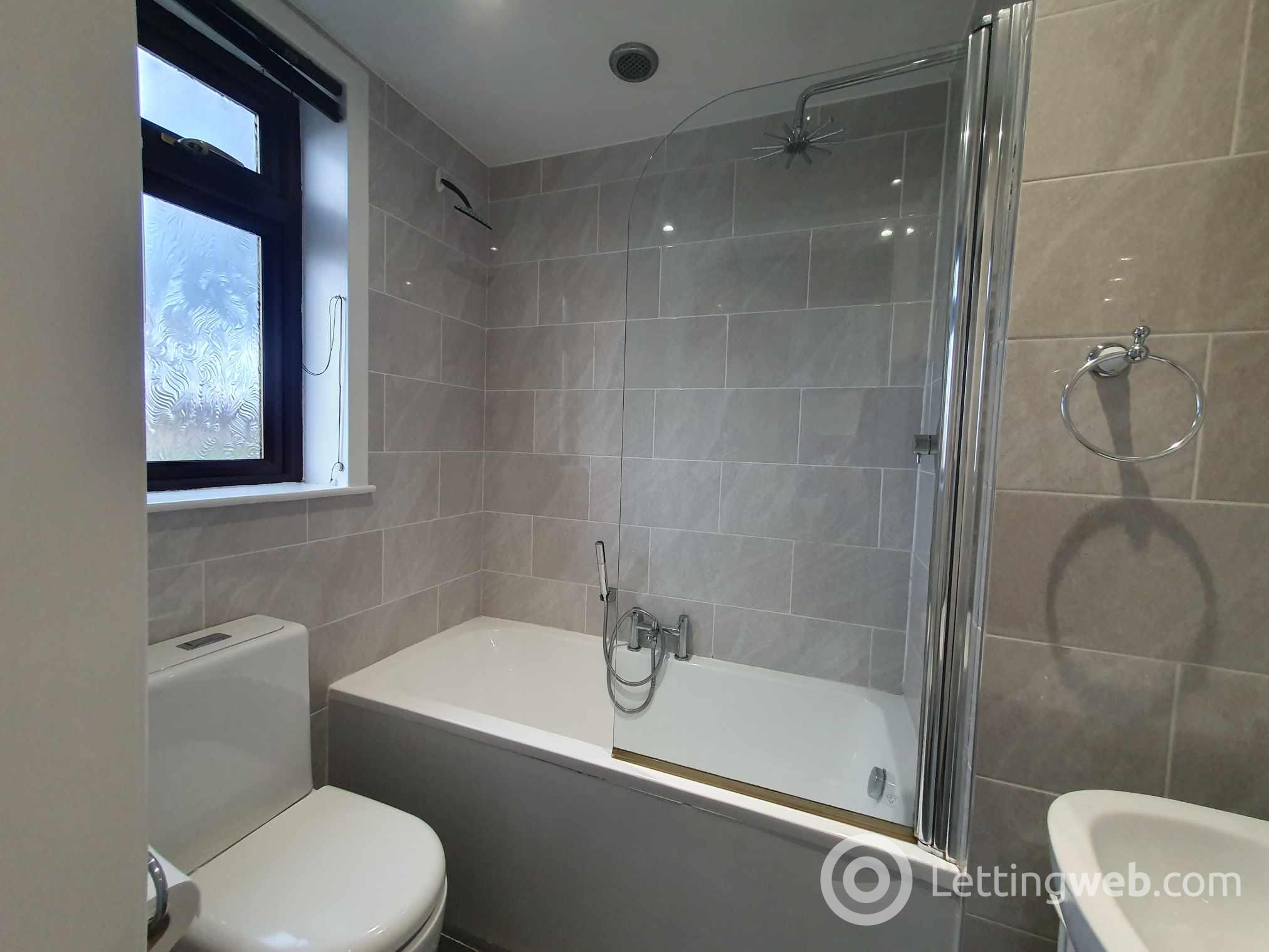 Property to rent in Carronside Street, Falkirk, FK2 7QA