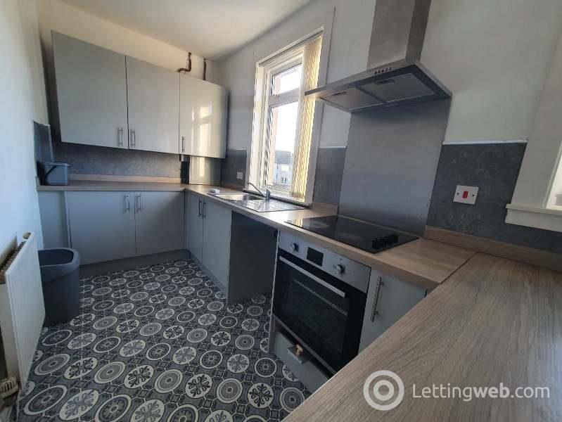 Property to rent in Watling Avenue, Camelon, Falkirk, FK1 4QE