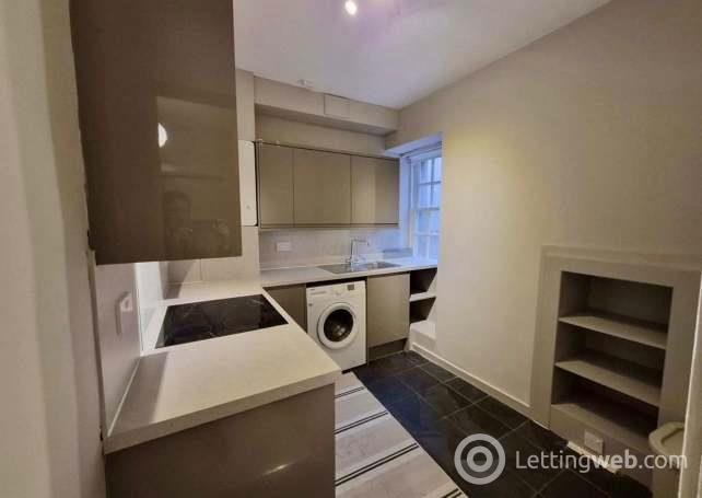 Property to rent in 74A, North Street, Bo'ness, EH51 9NF