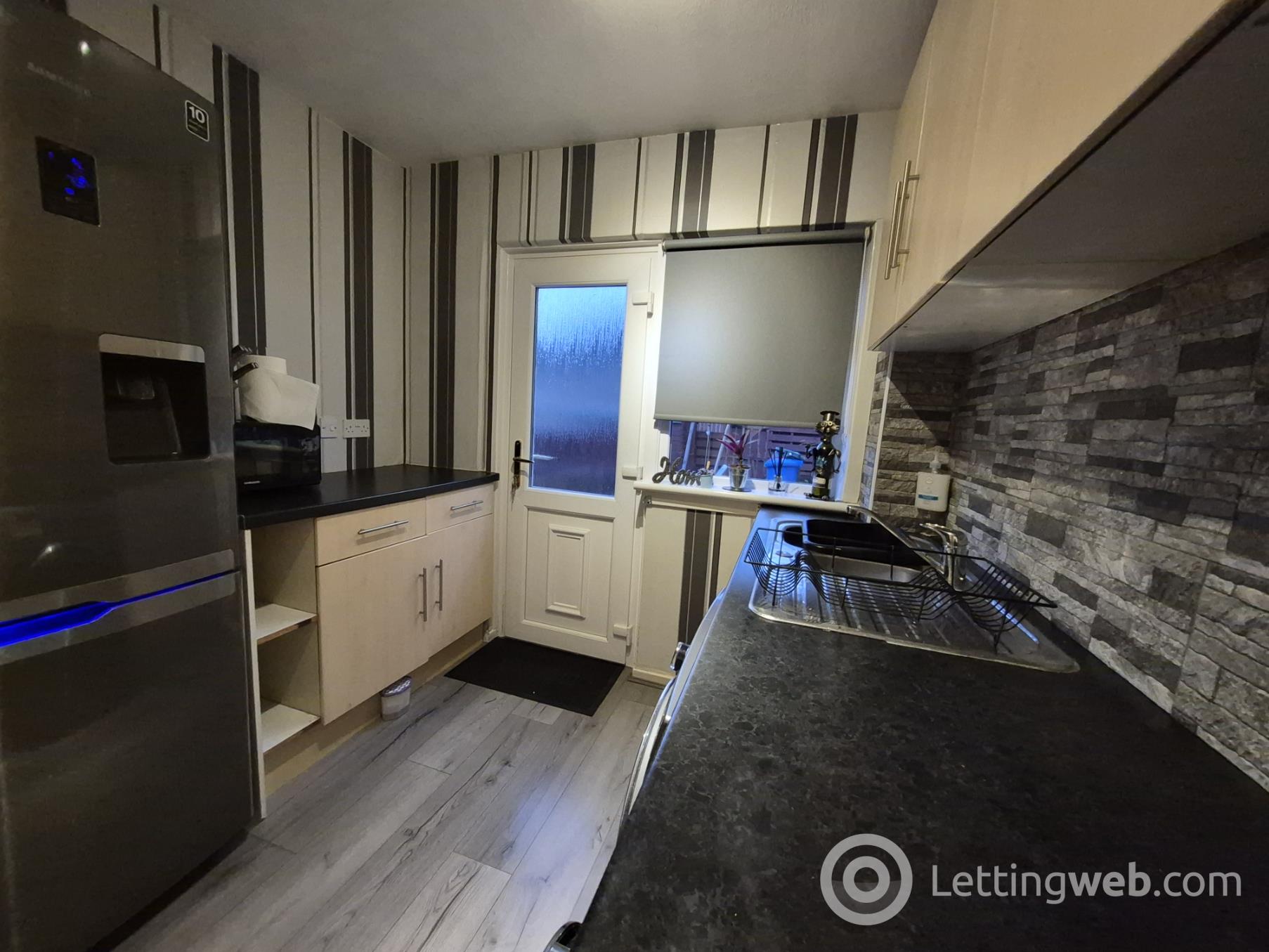 Property to rent in Cumbrae Drive, Falkirk, FK1 4AH