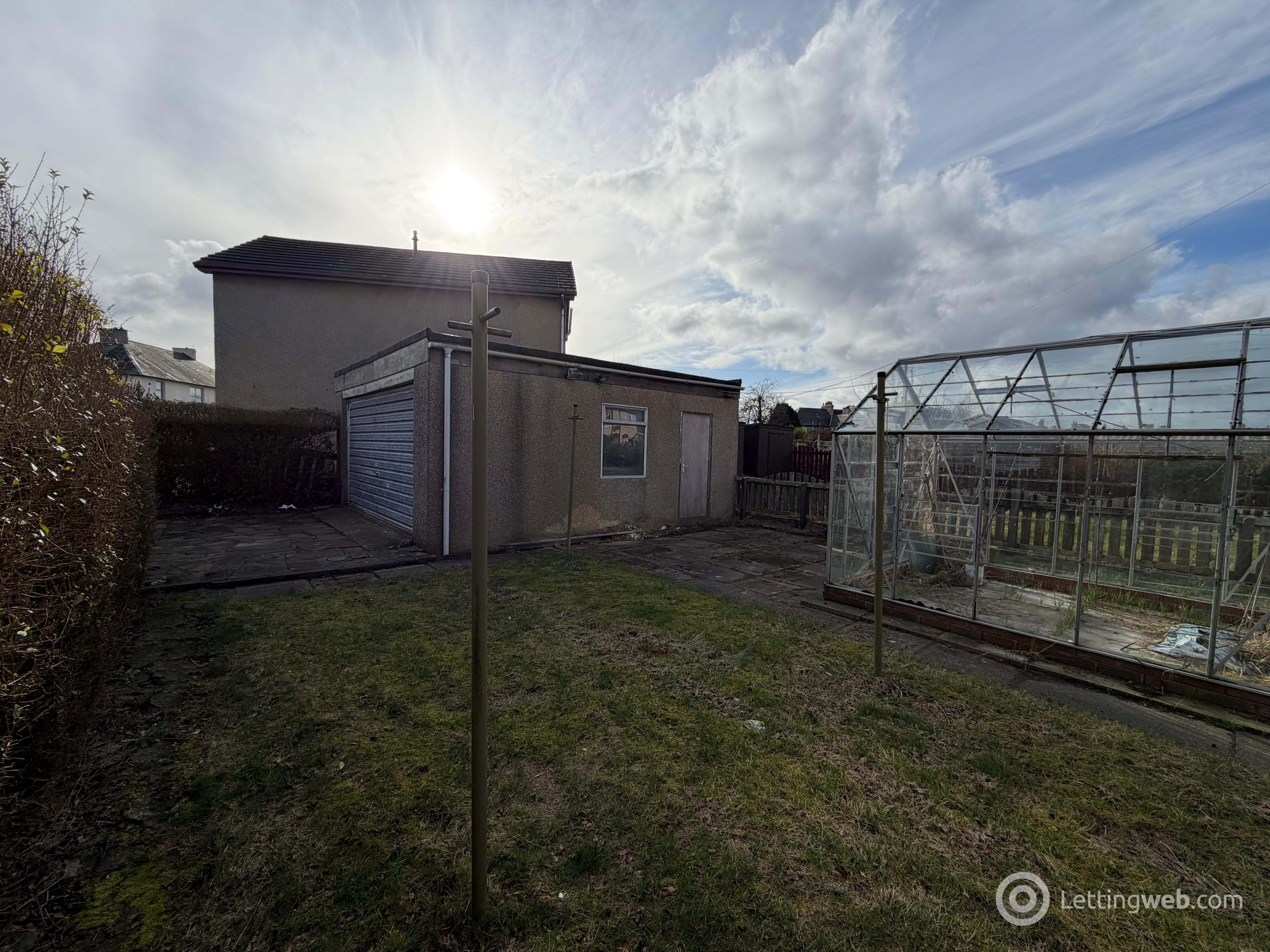 Property to rent in 76 Roxburgh Street, Grangemouth, FK3 9AJ