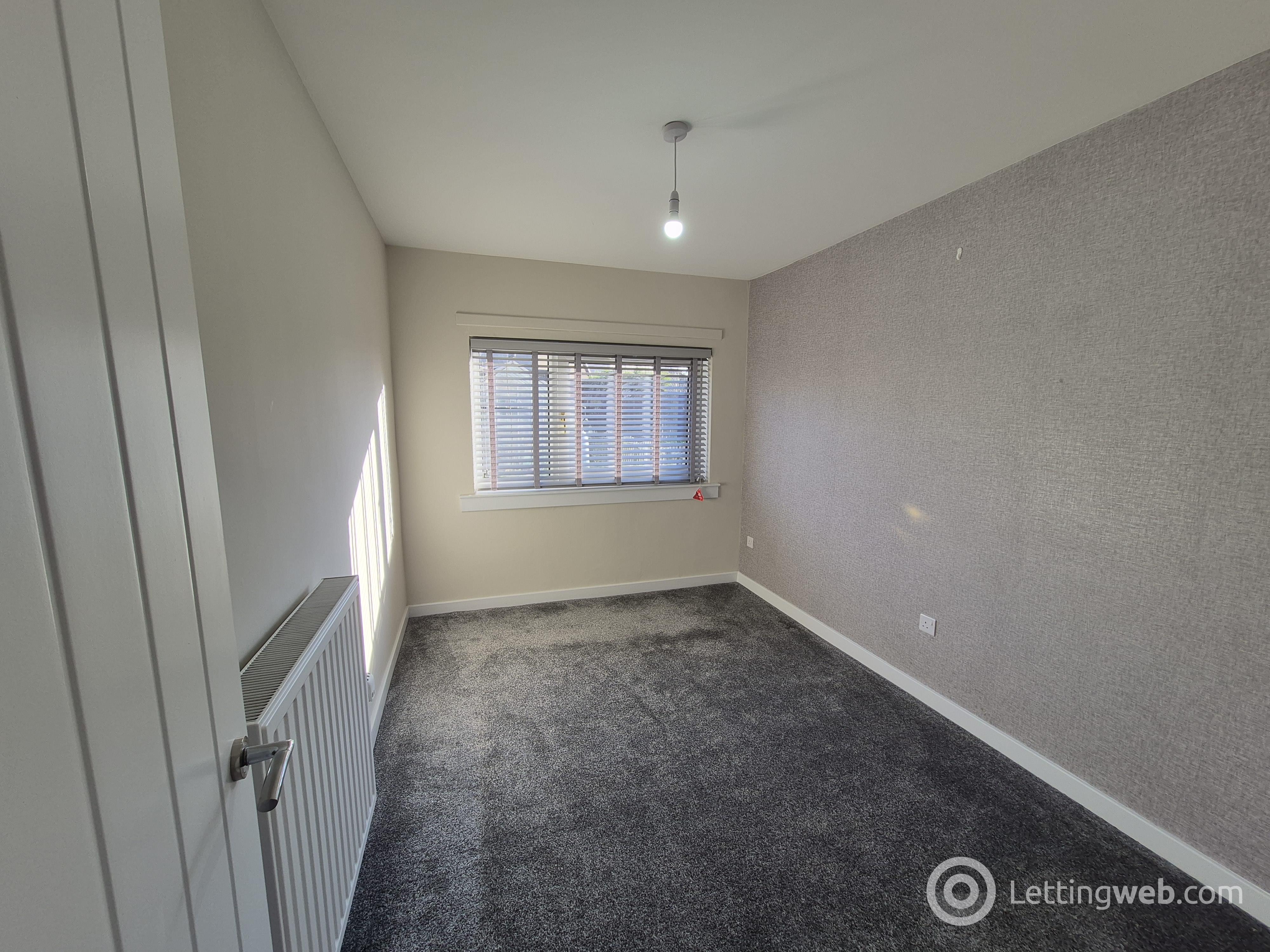 Property to rent in 76 Roxburgh Street, Grangemouth, FK3 9AJ