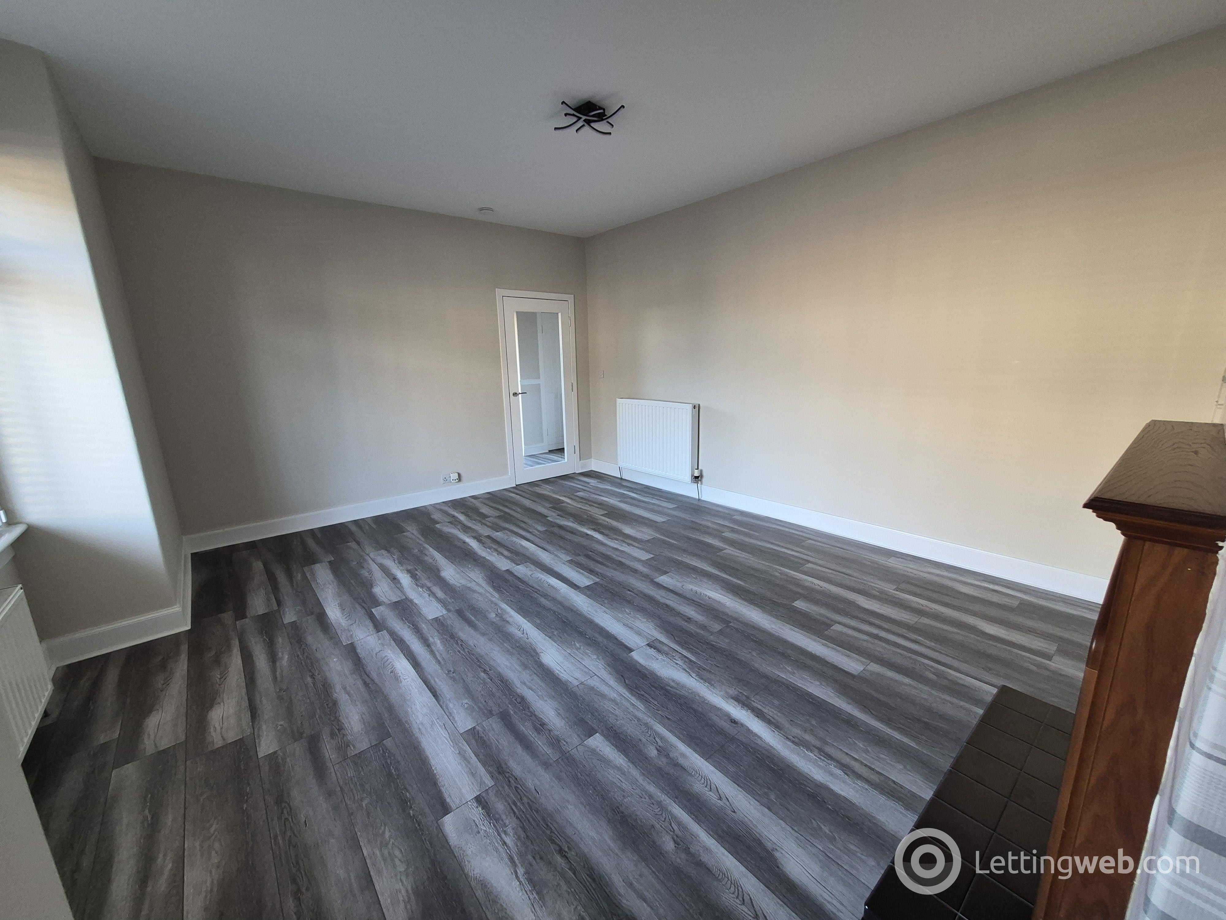 Property to rent in 76 Roxburgh Street, Grangemouth, FK3 9AJ