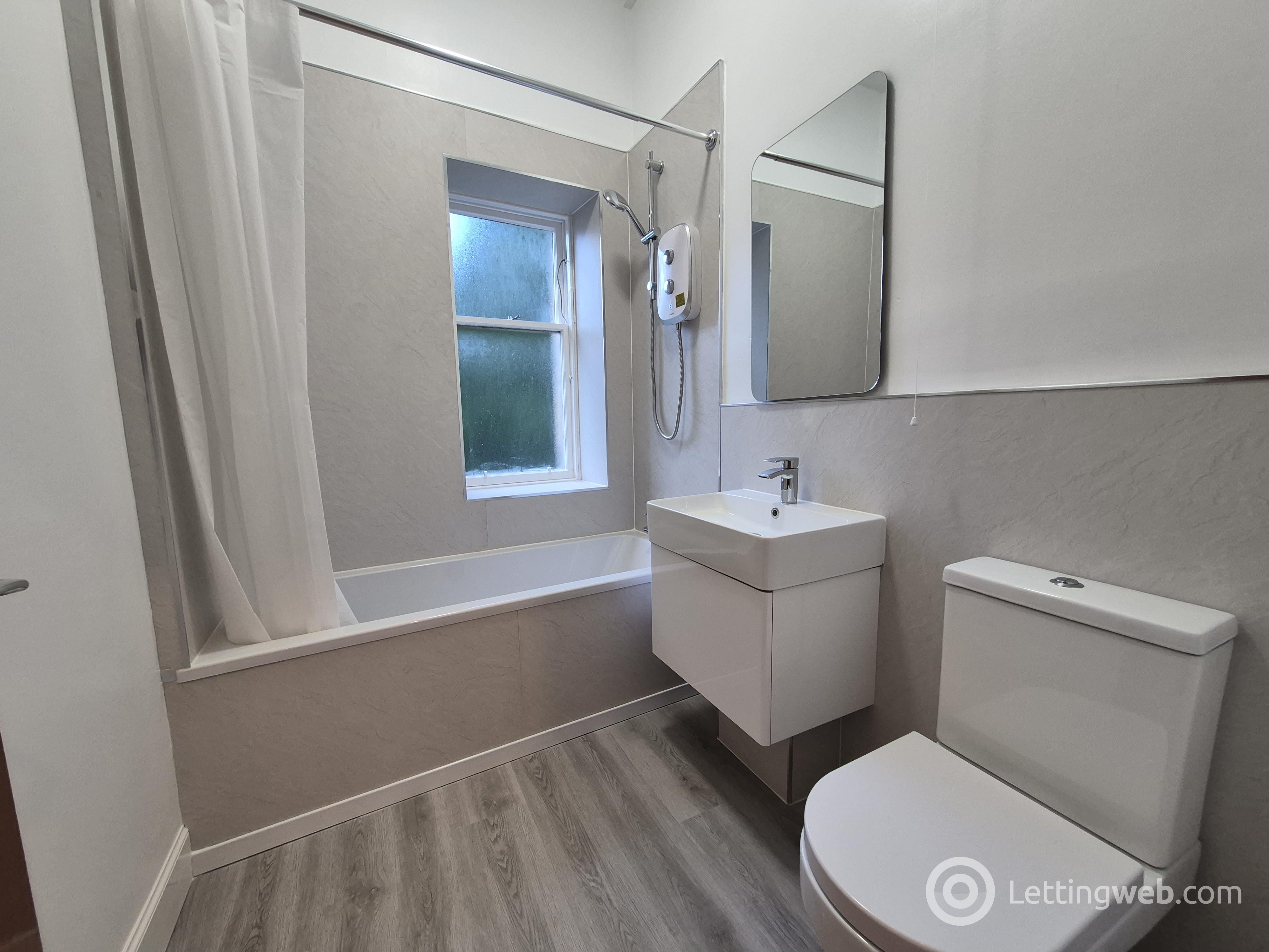 Property to rent in High Street, Falkirk, FK1 1DD
