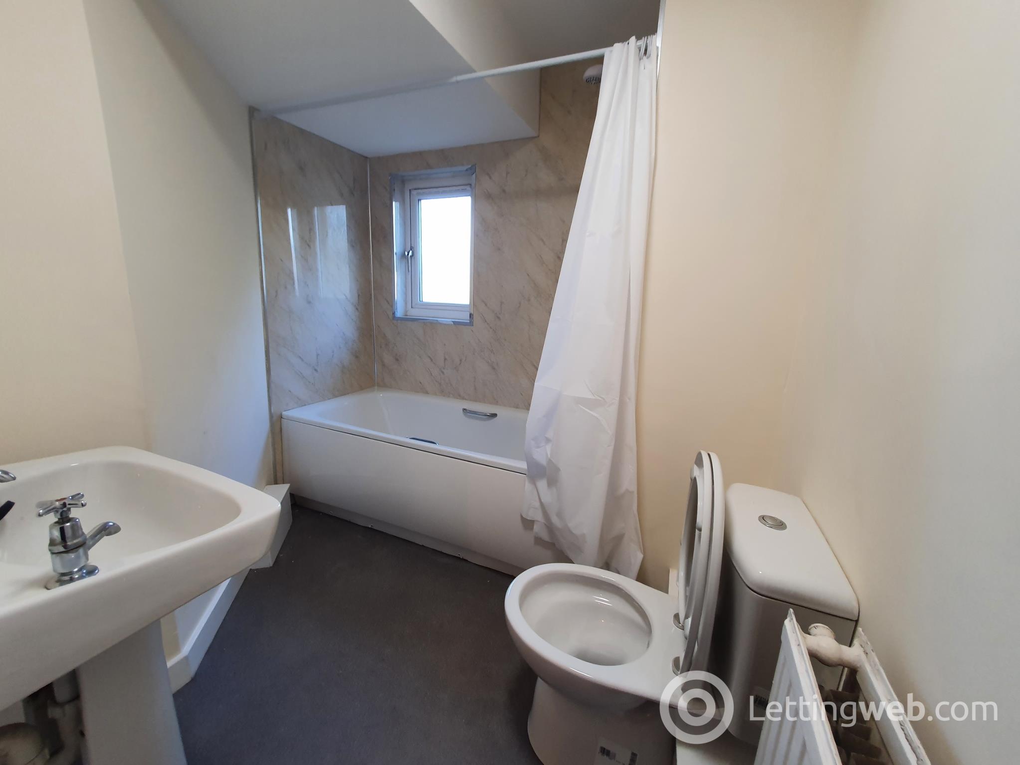 Property to rent in Stewart Road, Falkirk, FK2 7AQ