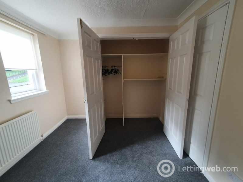 Property to rent in 10 Creteil Court, Falkirk, FK1 1UL