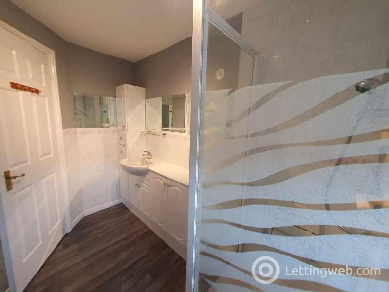 Property to rent in 10 Creteil Court, Falkirk, FK1 1UL