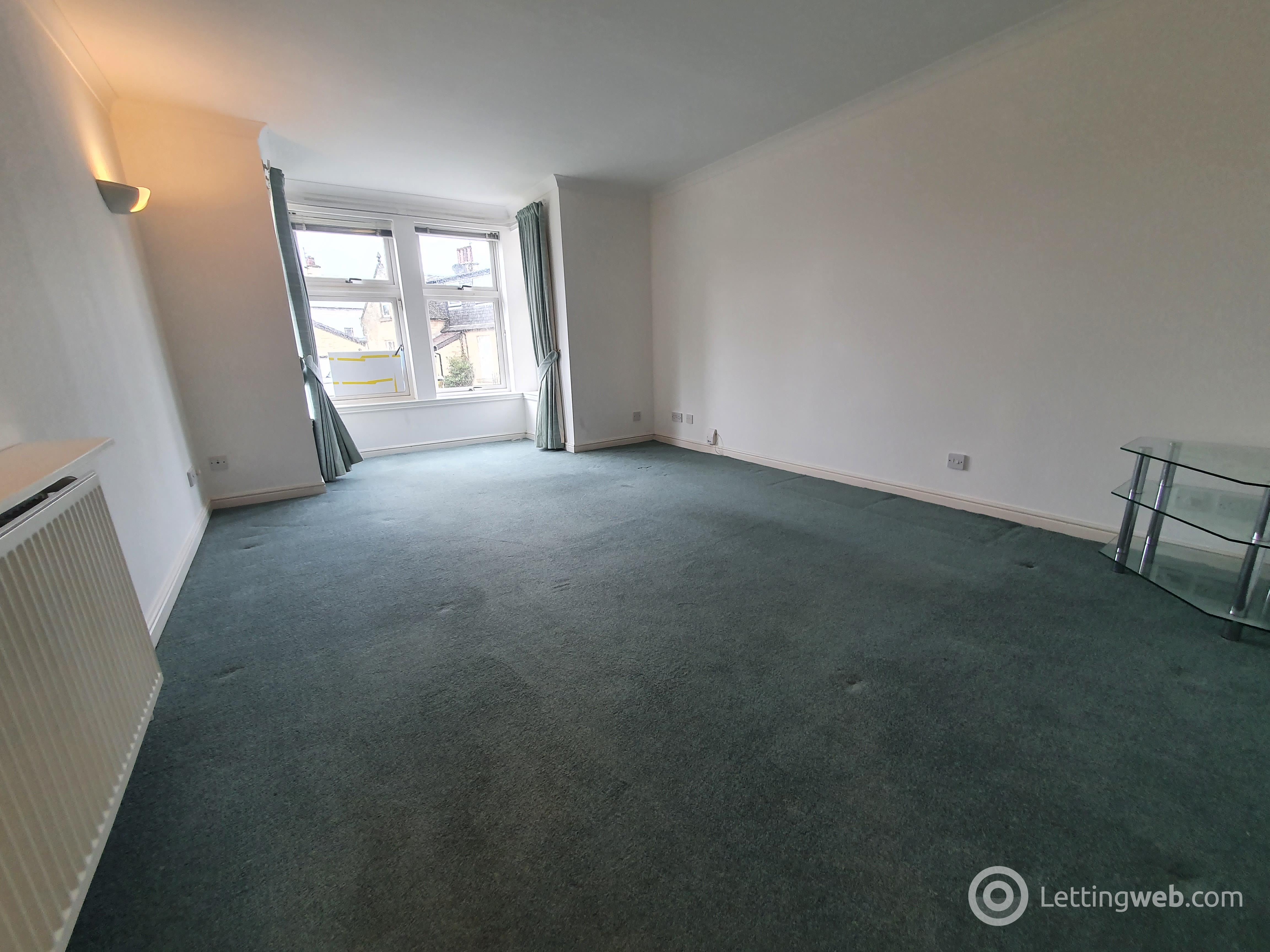 Property to rent in Pleasance Court, Falkirk, FK1 1BF