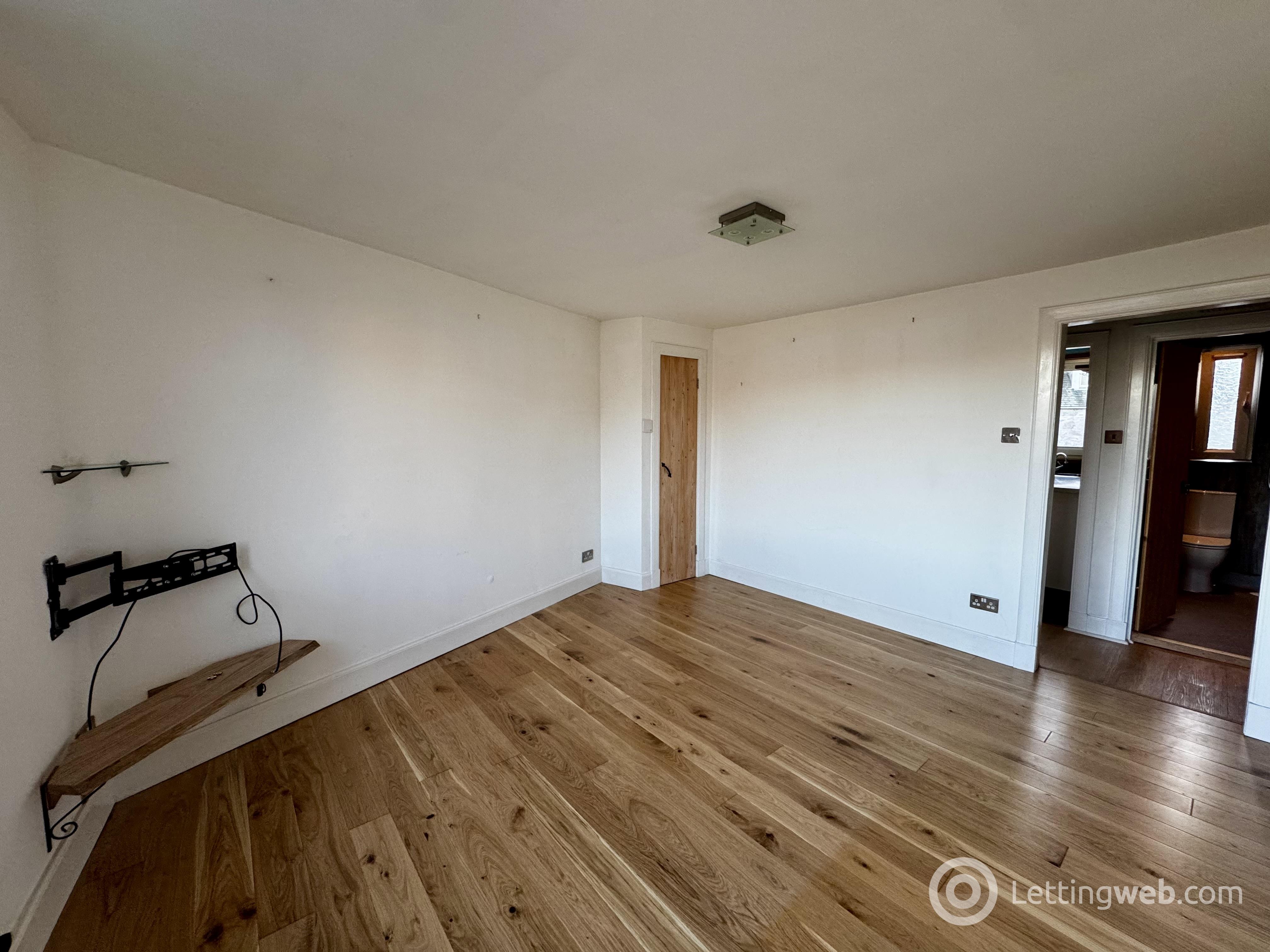 Property to rent in 1A, Millburn Street, Aberdeen, AB11 6SS