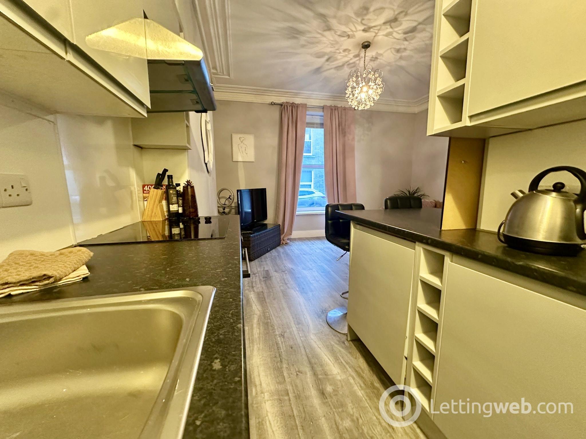 Property to rent in 28 Ashvale Place, Aberdeen, AB10 6QA