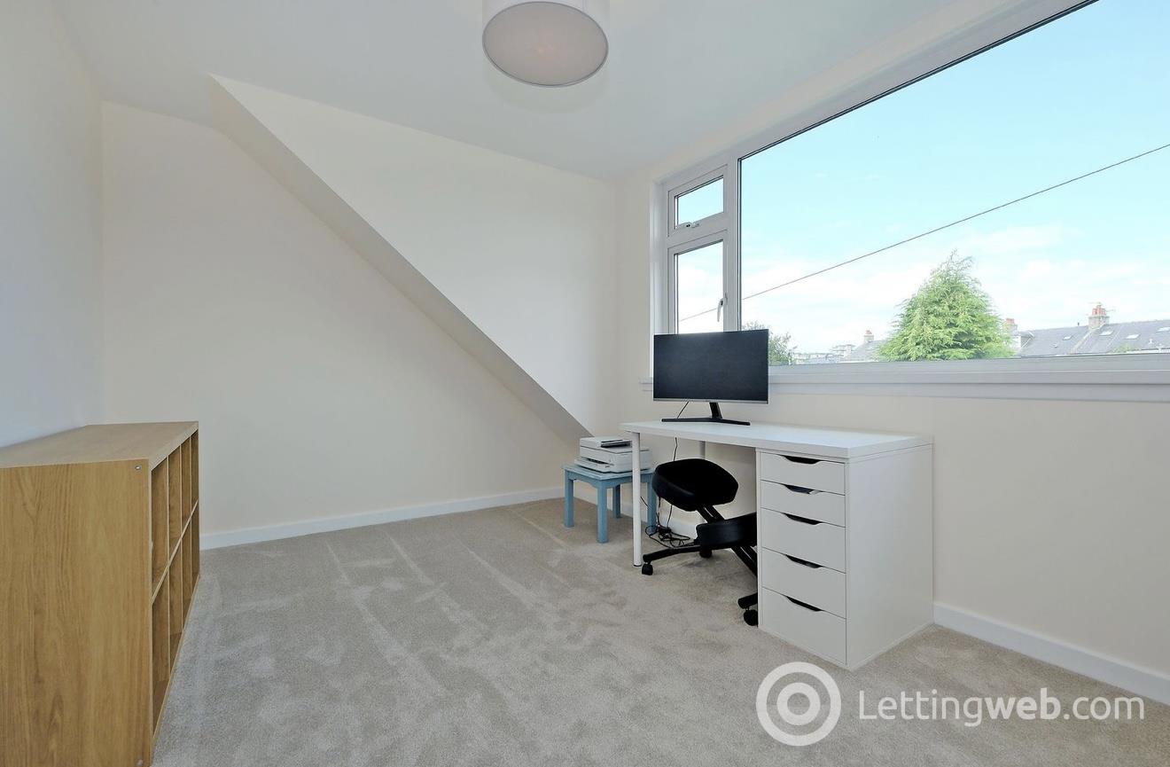 Property to rent in 72 Louisville Avenue, Aberdeen, AB15 4TX