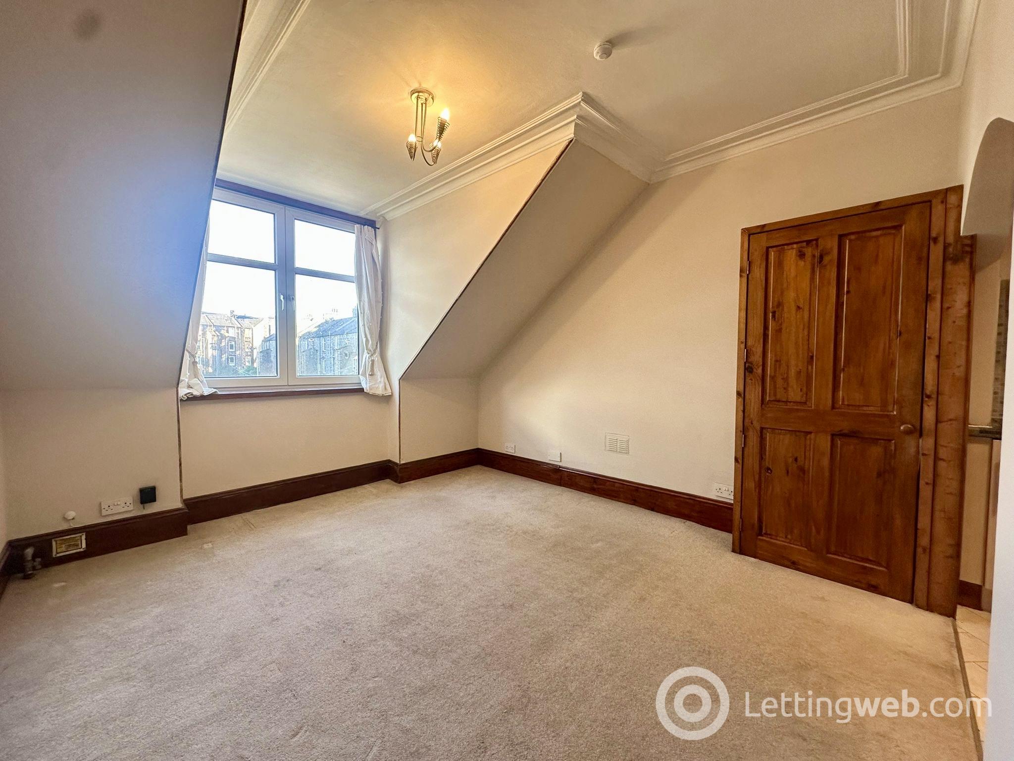 Property to rent in 163 Hardgate, Aberdeen, AB11 6XQ