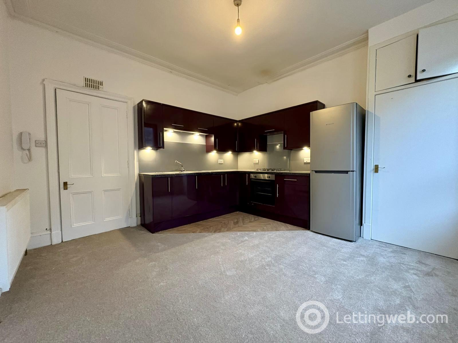 Property to rent in 160B, Hutcheon Street, Aberdeen, AB25 3RX