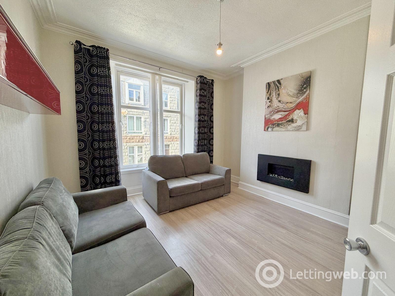 Property to rent in Second Floor Right, 29 Wallfield Place, Aberdeen, AB25 2JQ