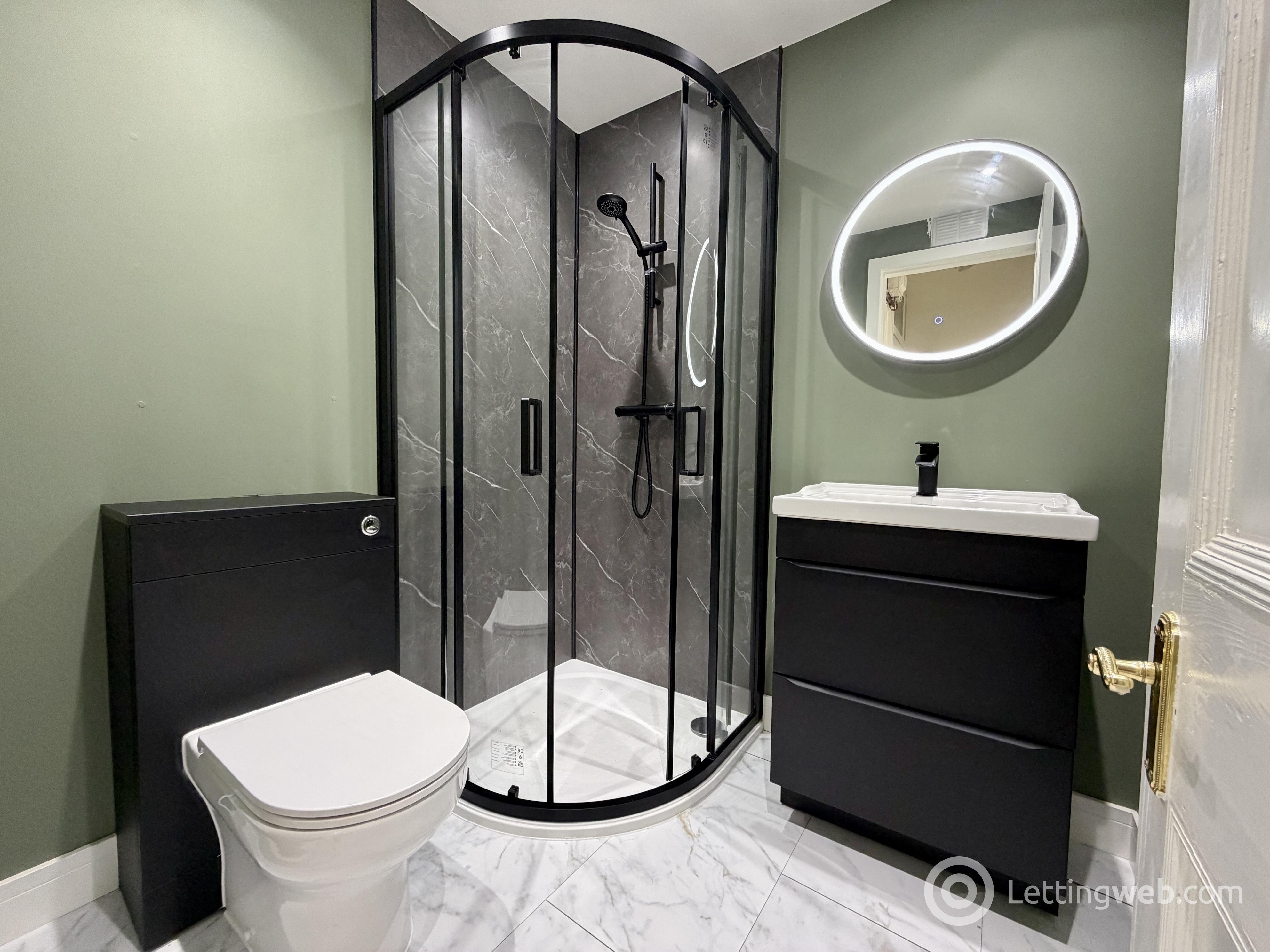 Property to rent in 52 Ashgrove Road, Aberdeen, AB25 3AD