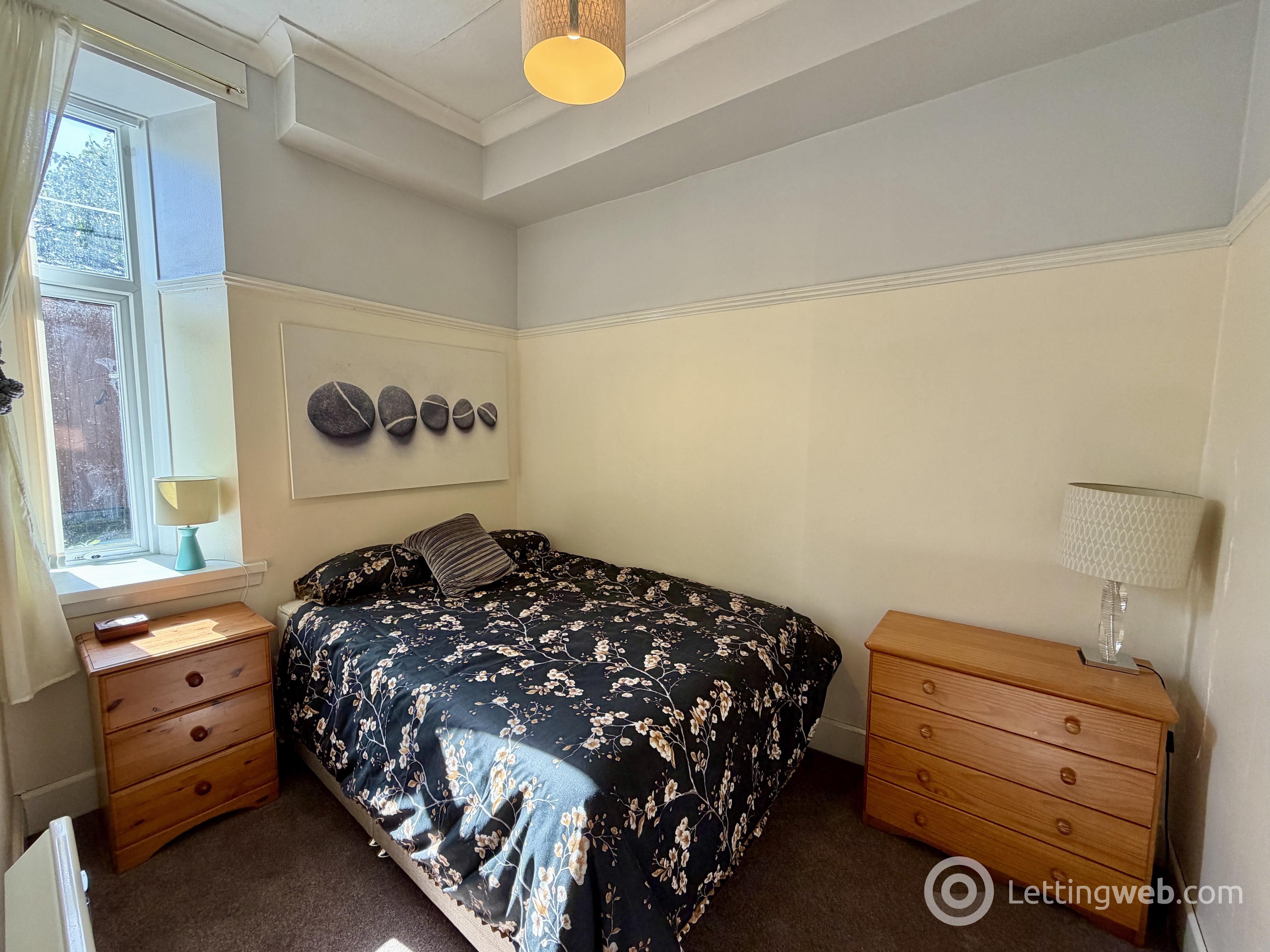 Property to rent in Flat A, 27 Skene Square, Aberdeen, AB25 2UP