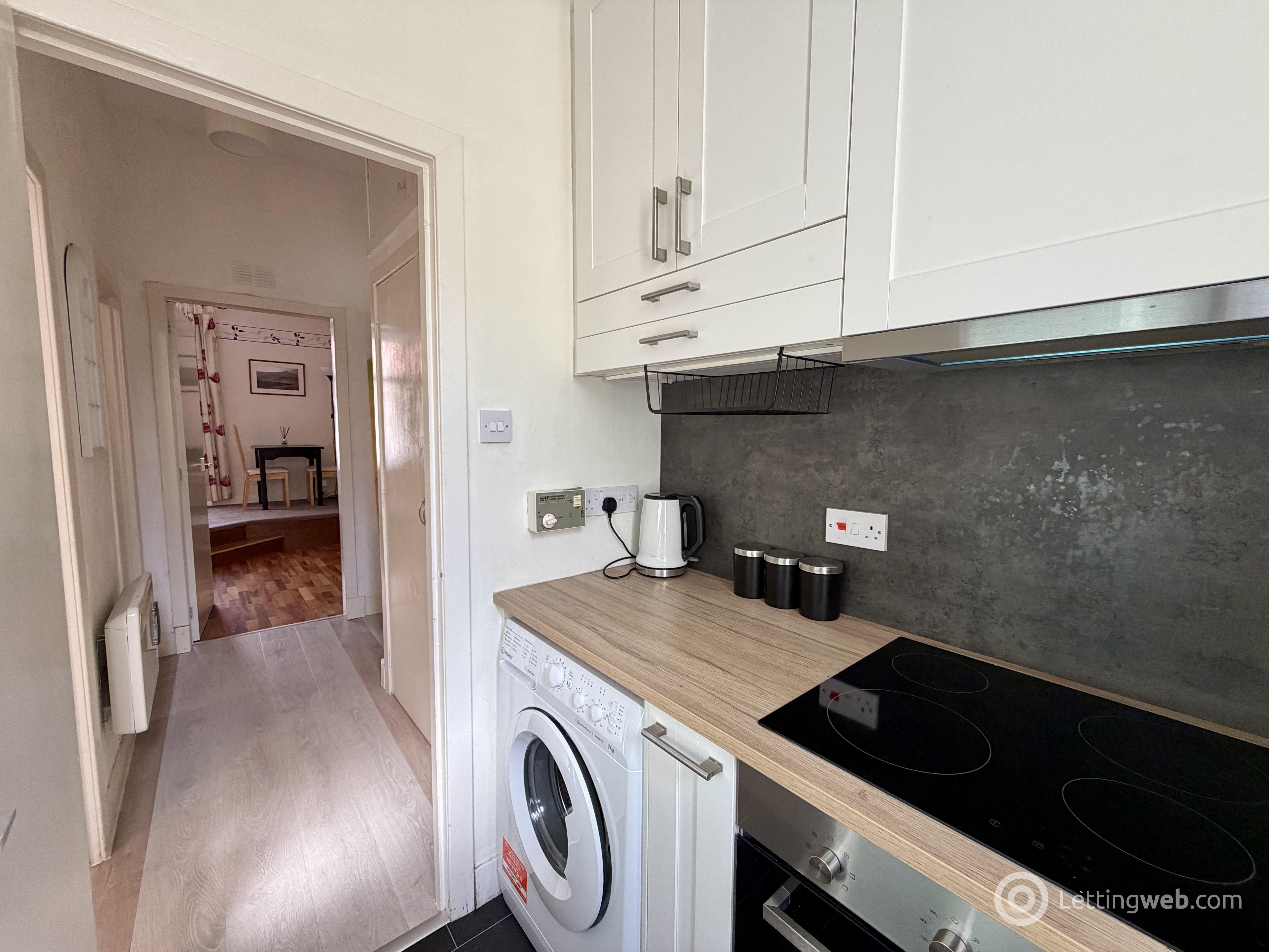Property to rent in Flat A, 27 Skene Square, Aberdeen, AB25 2UP