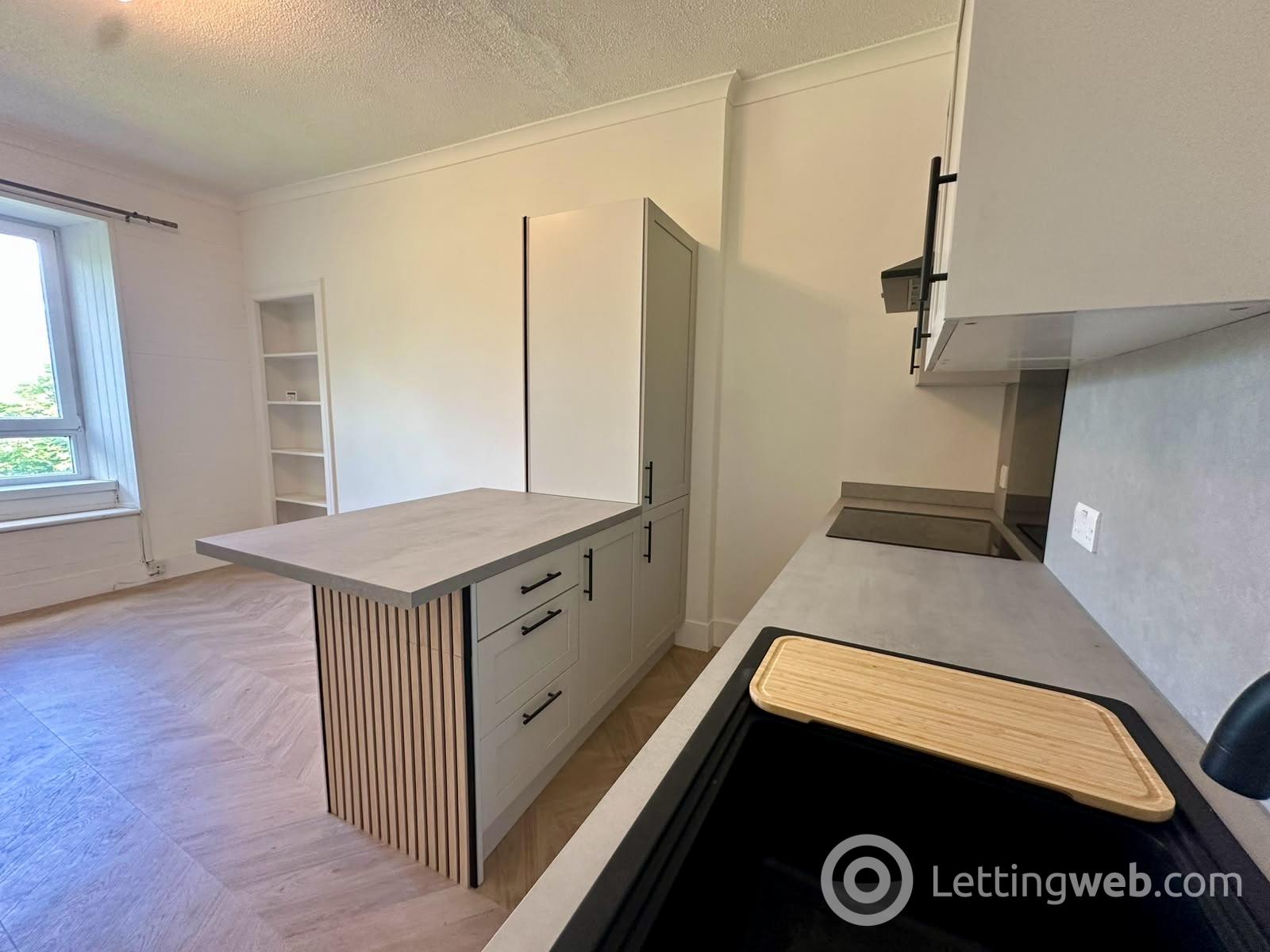 Property to rent in 152 Hutcheon Street, Aberdeen, AB25 3RX