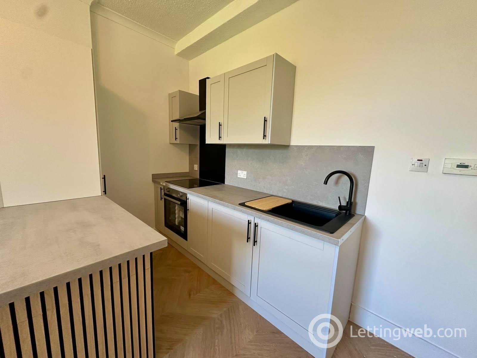 Property to rent in 152 Hutcheon Street, Aberdeen, AB25 3RX