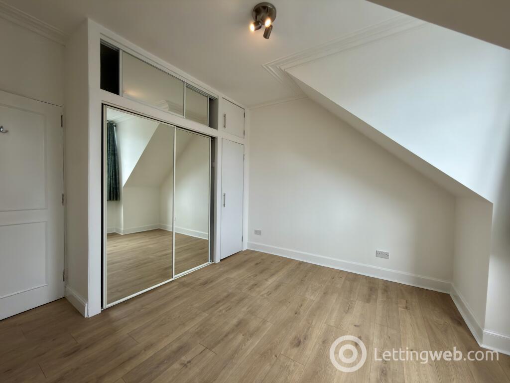 Property to rent in Attic Left, 5 Richmond Terrace, Aberdeen, AB25 2RP