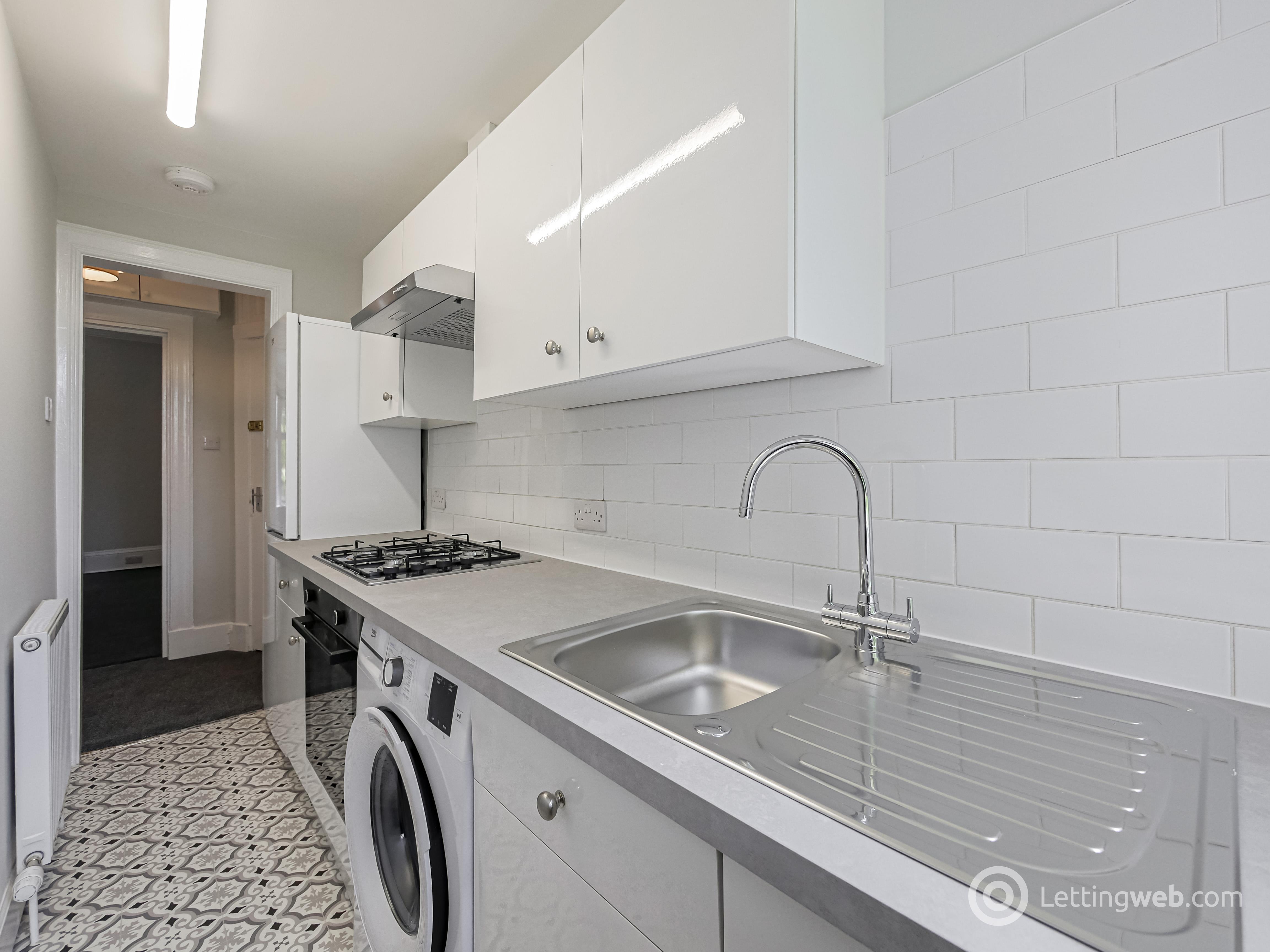 Property to rent in G/R, 27 Baxter Park Terrace, Dundee, DD4 6NR
