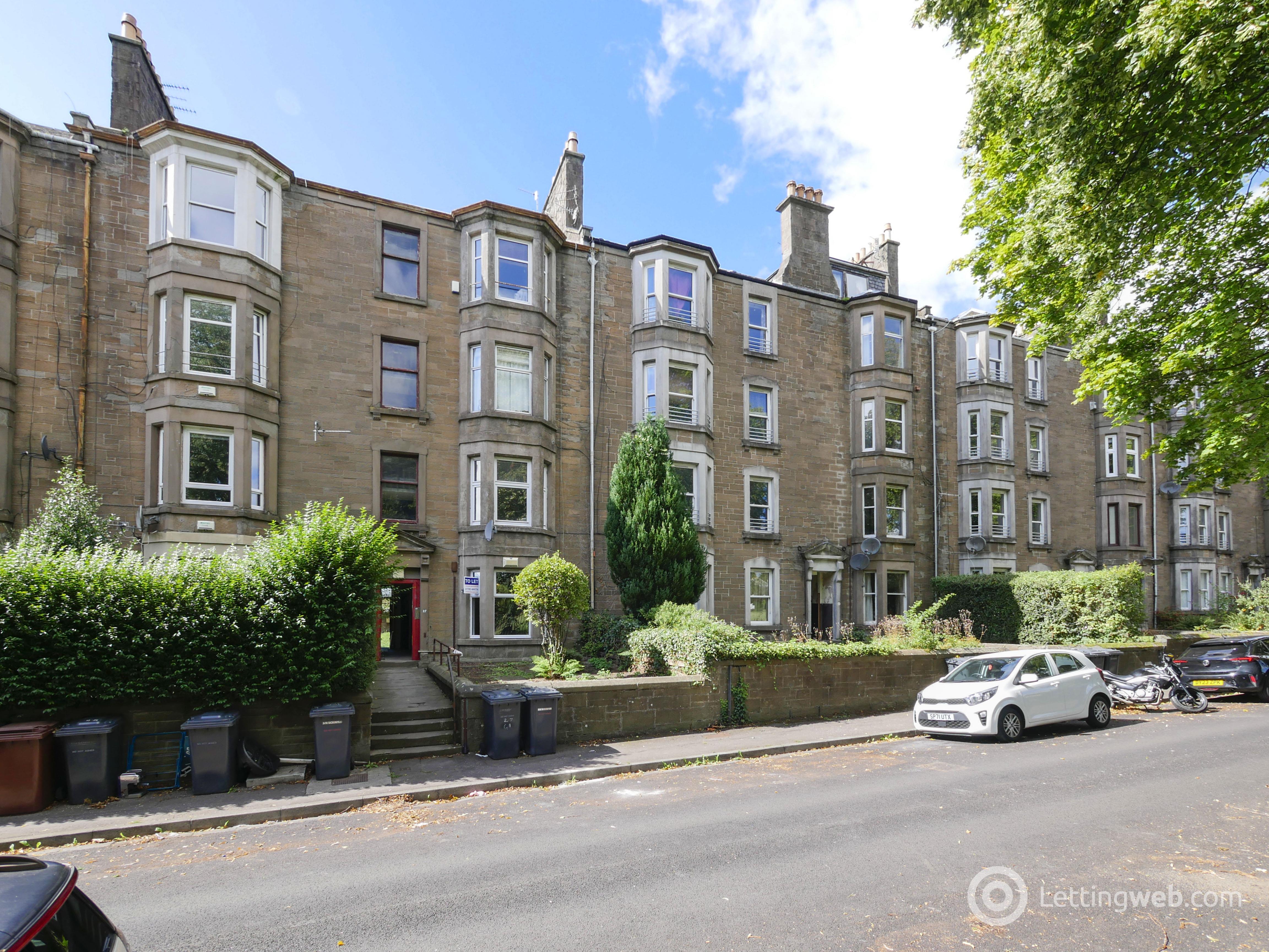 Property to rent in G/R, 27 Baxter Park Terrace, Dundee, DD4 6NR