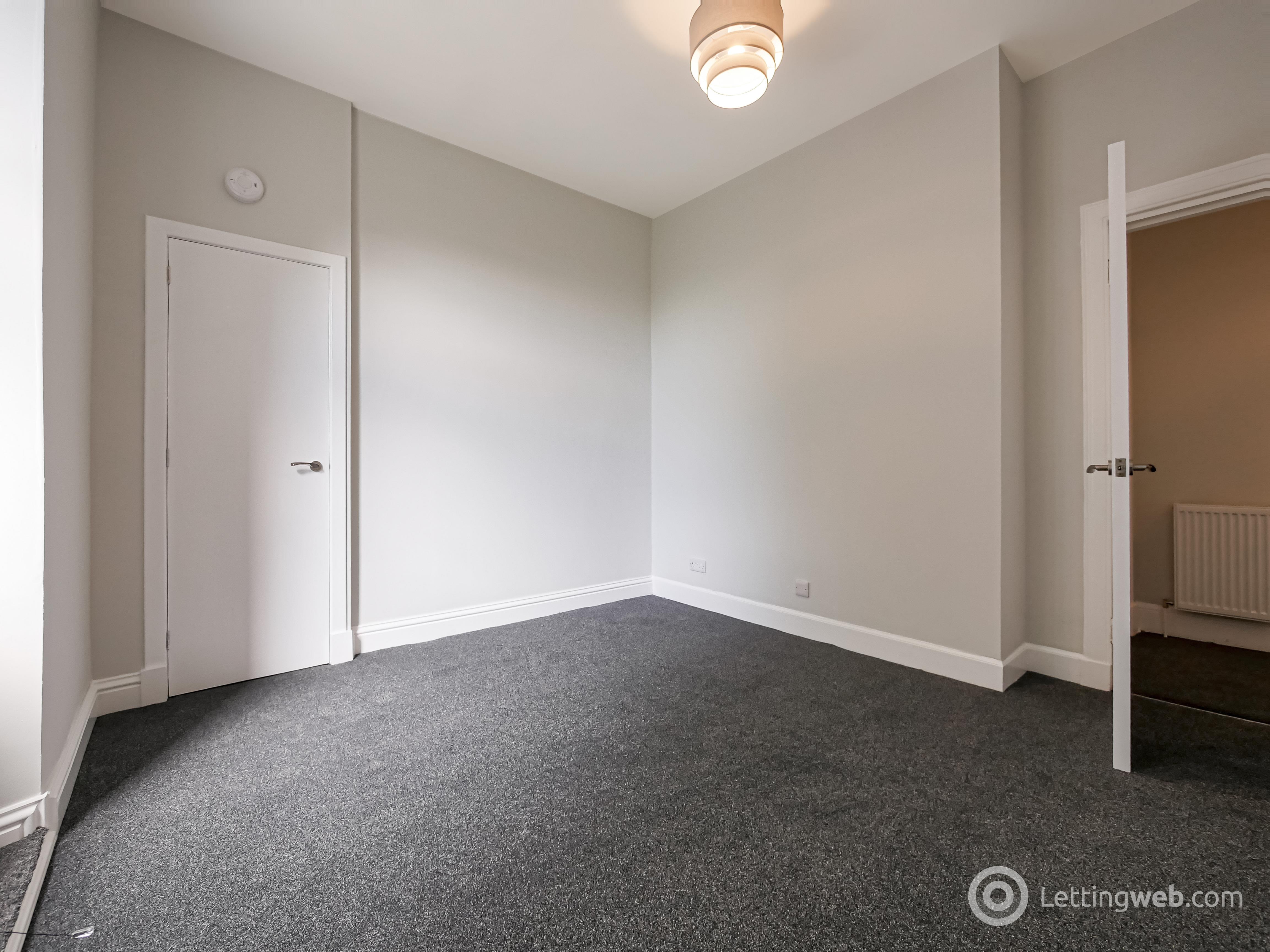 Property to rent in G/R, 27 Baxter Park Terrace, Dundee, DD4 6NR