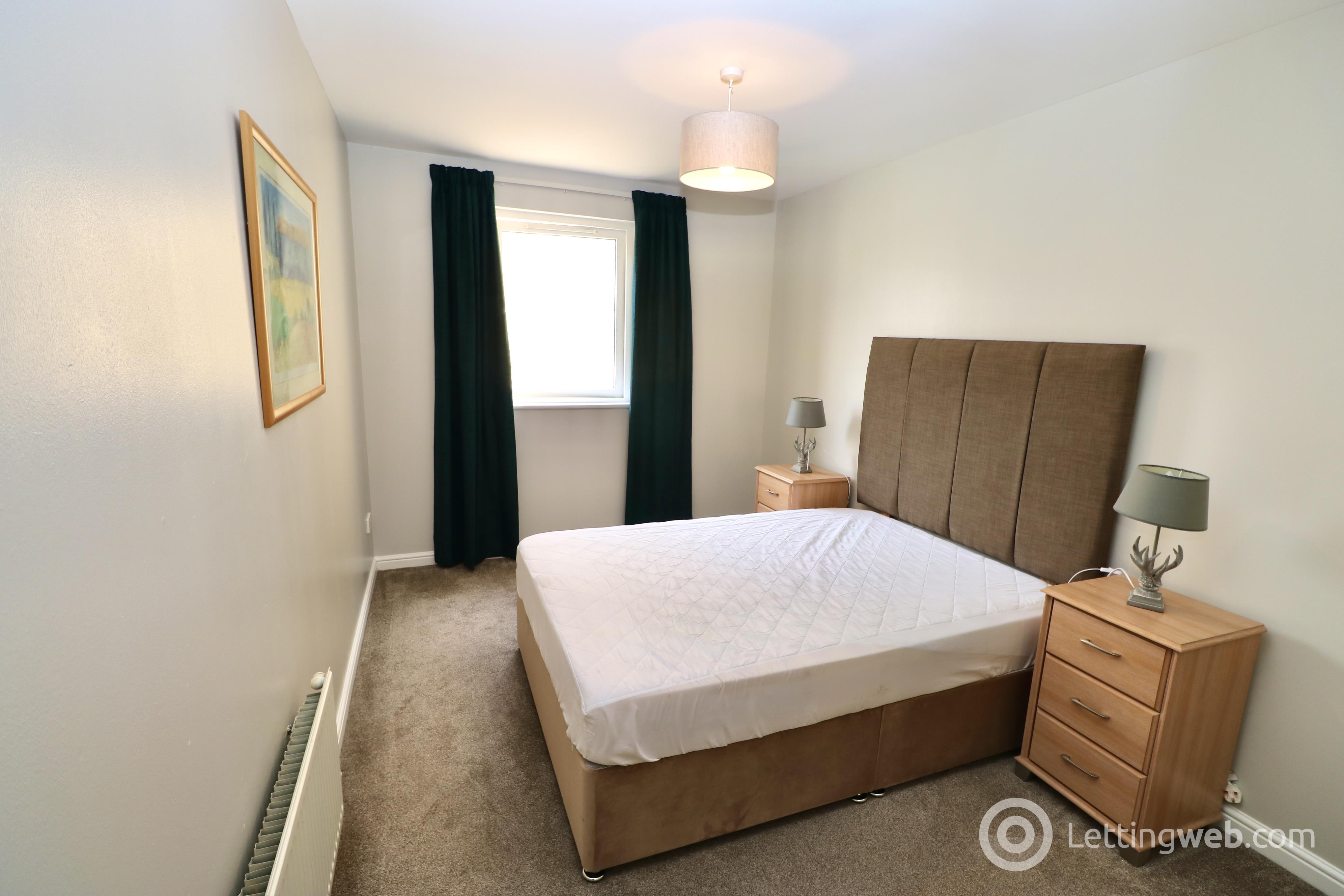 Property to rent in Dicksonfield, Edinburgh, EH7 5NE