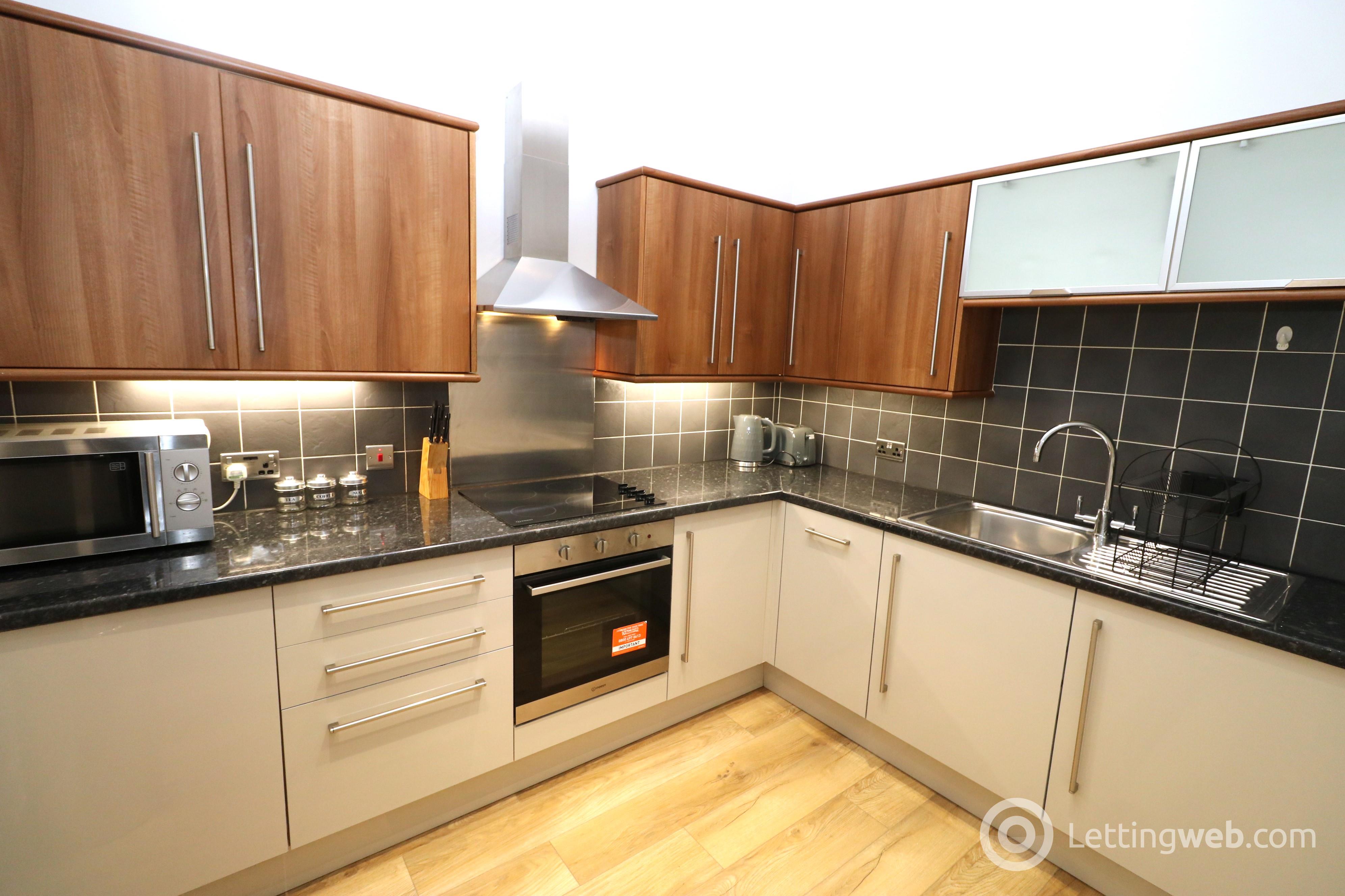 Property to rent in 28 West Nicolson Street, Edinburgh, EH8 9DD