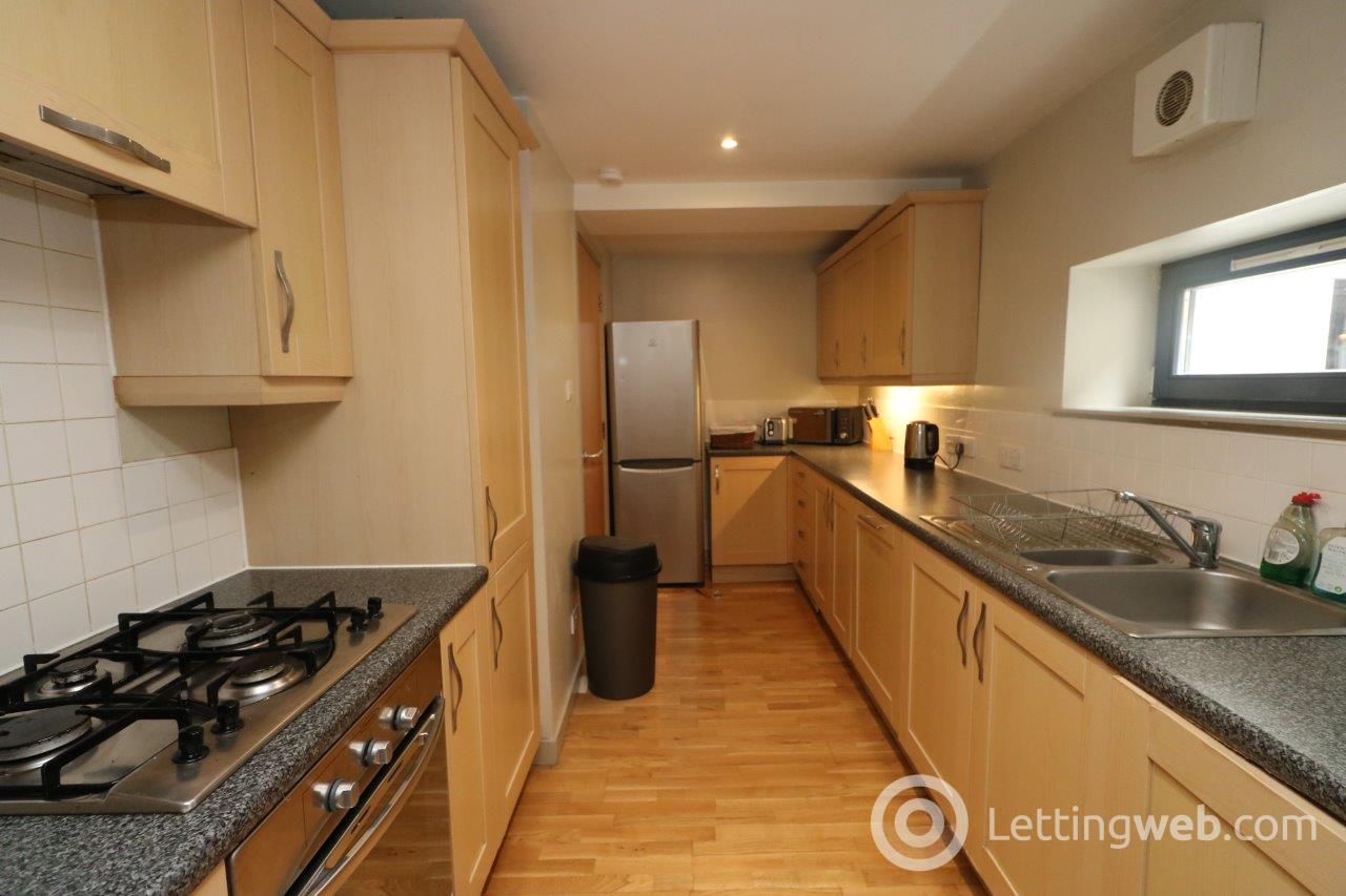 Property to rent in Old Fishmarket Close, Edinburgh, EH1 1AE