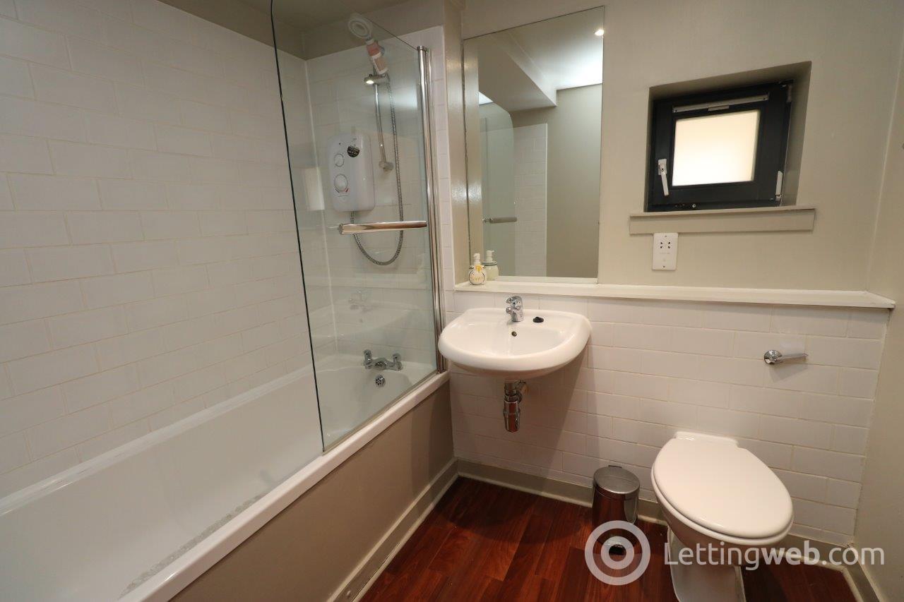 Property to rent in Old Fishmarket Close, Edinburgh, EH1 1AE