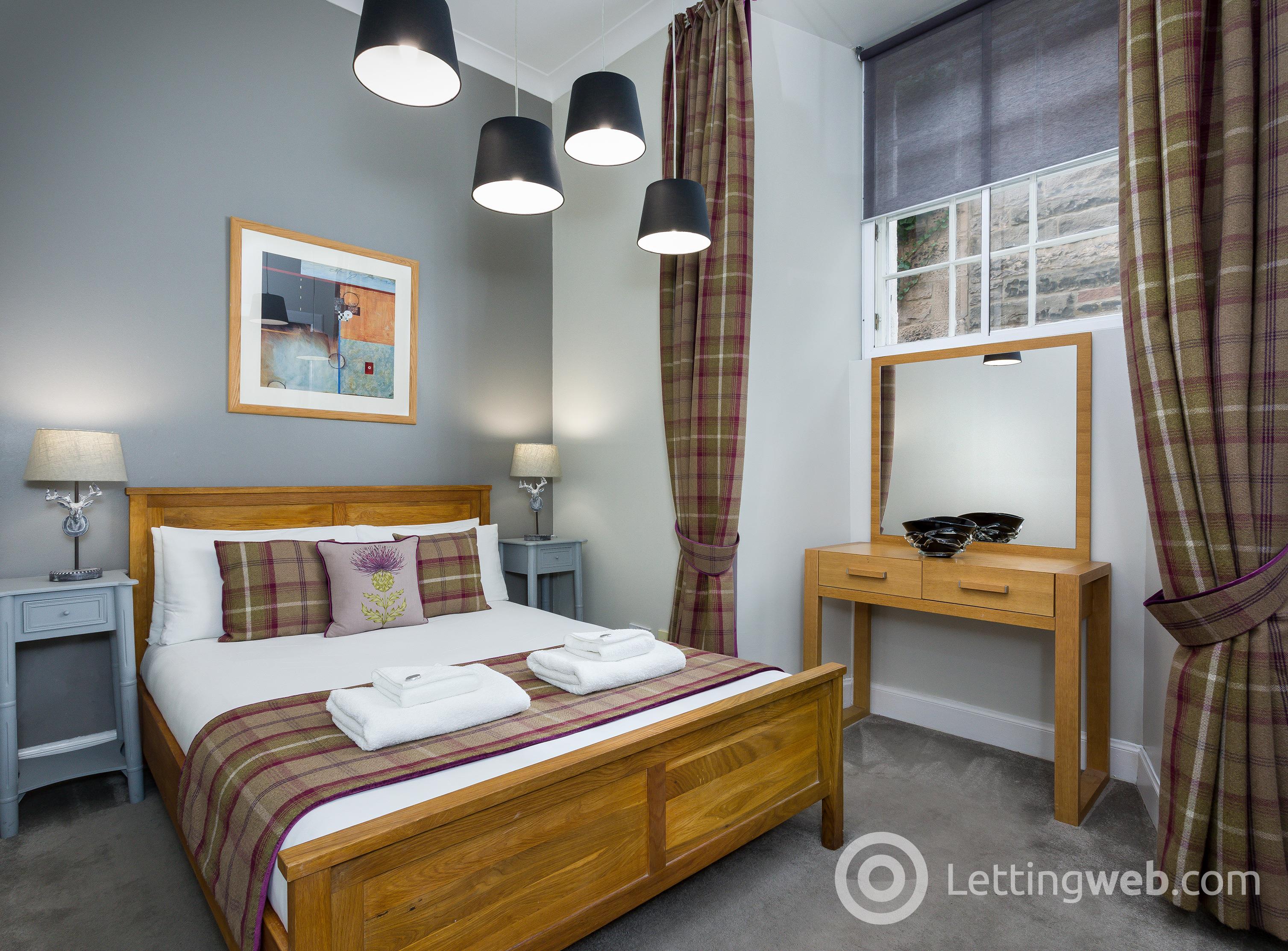 Property to rent in West Nicolson Street, Edinburgh, EH8 9DD