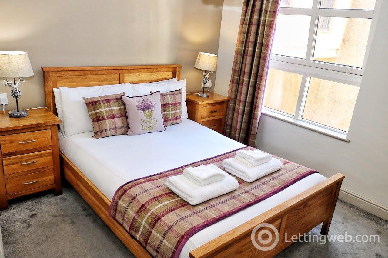 Property to rent in Old Tolbooth Wynd, Edinburgh, EH8 8EQ