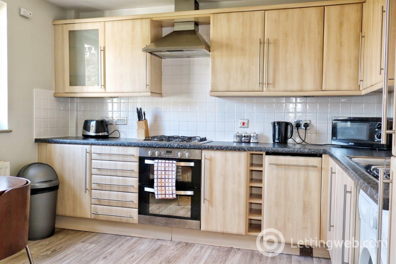 Property to rent in Old Tolbooth Wynd, Edinburgh, EH8 8EQ