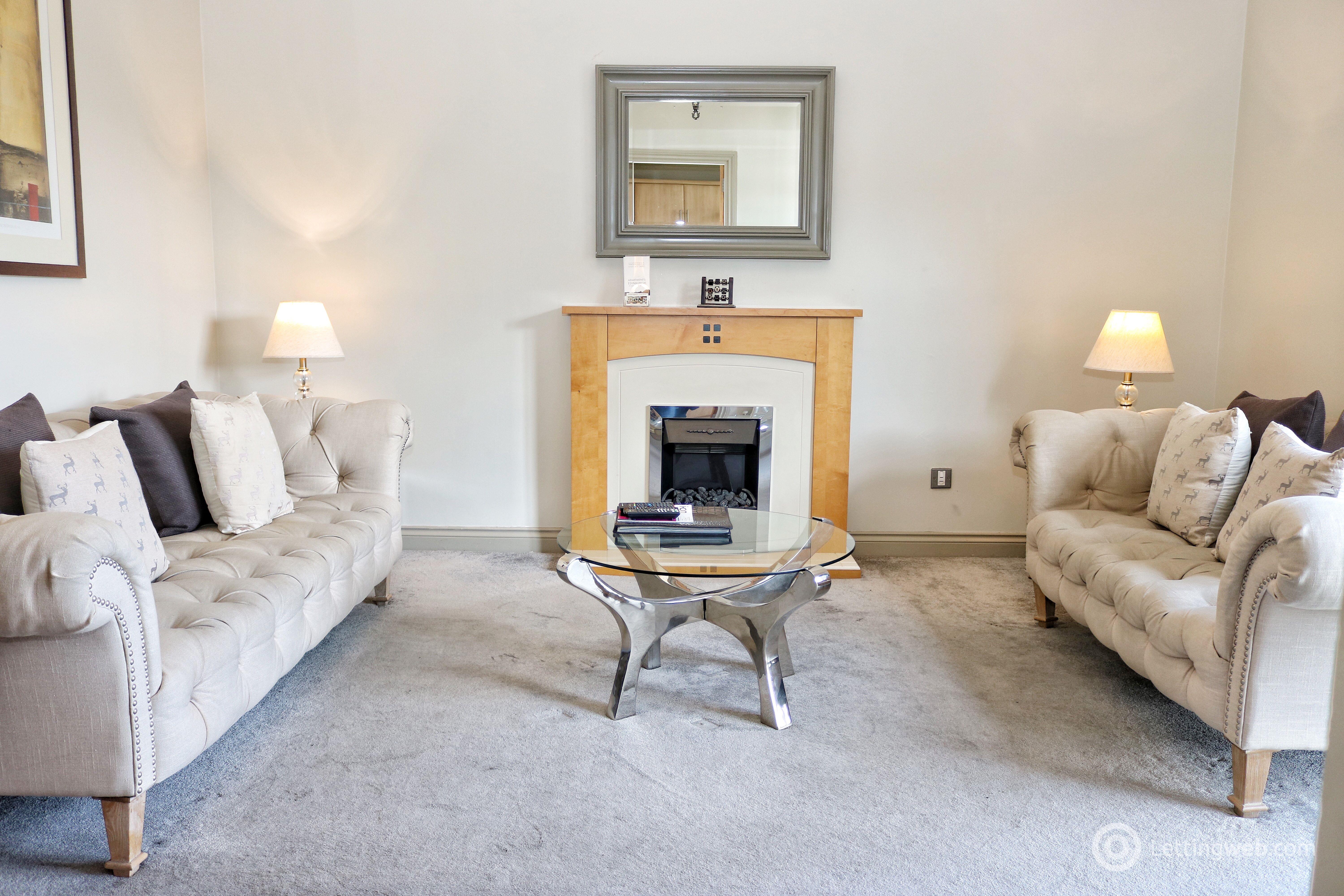 Property to rent in Old Tolbooth Wynd, Edinburgh, EH8 8EQ