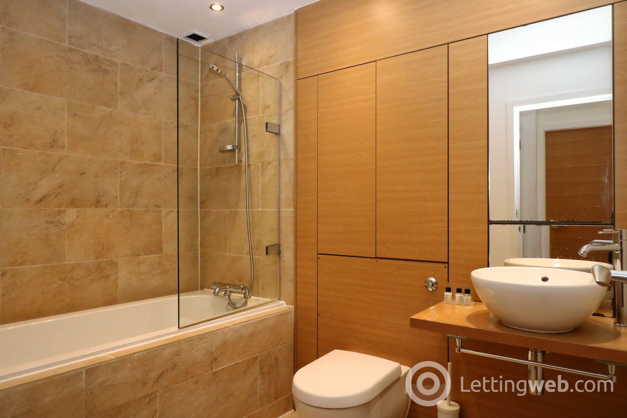Property to rent in Simpson Loan, Edinburgh, EH3 9GE
