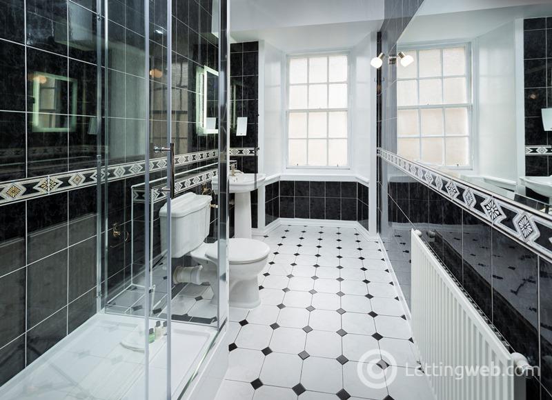 Property to rent in Canongate, Edinburgh, EH8 8AB