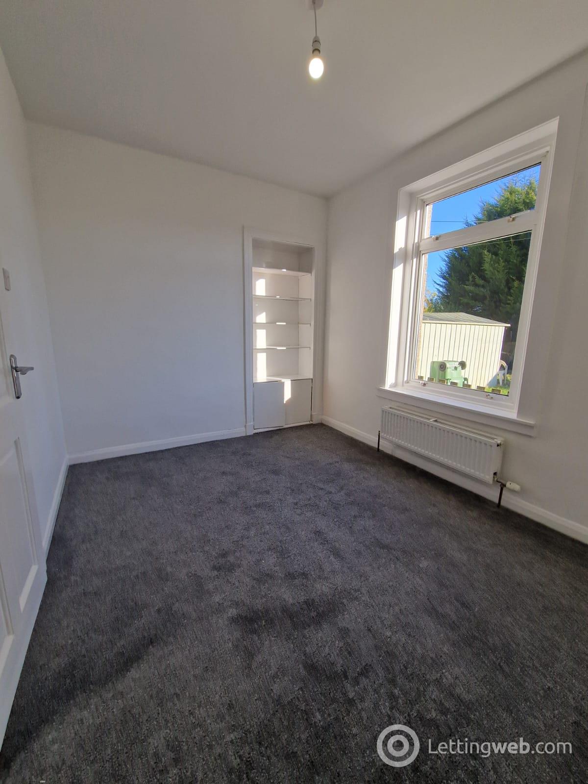 Property to rent in 17 Mayfield Drive, Armadale, Bathgate, EH48 2JE