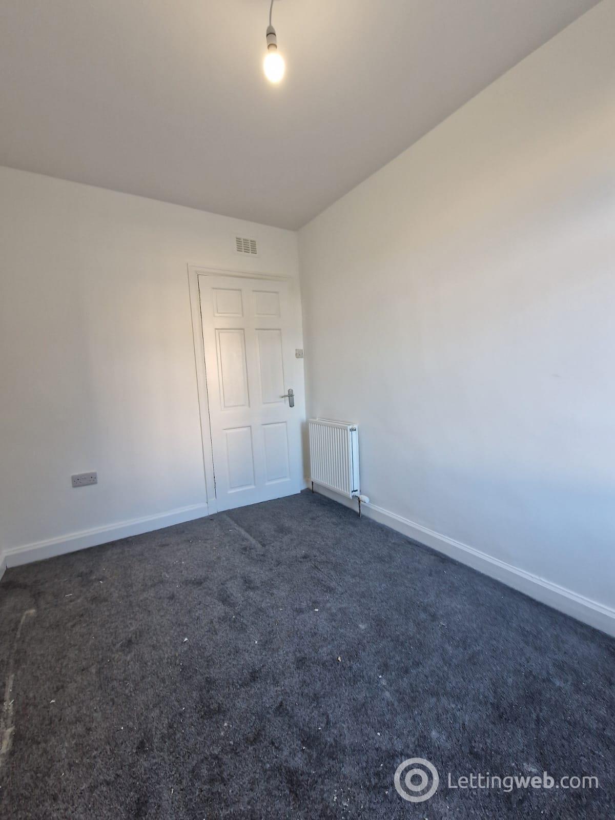 Property to rent in 17 Mayfield Drive, Armadale, Bathgate, EH48 2JE