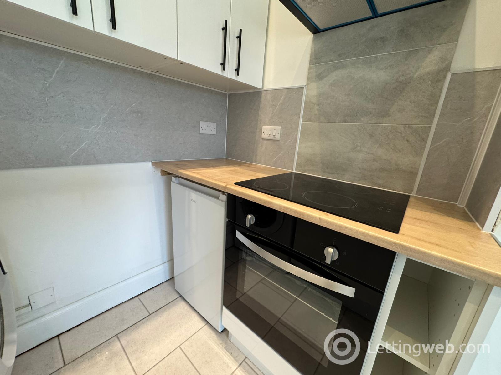 Property to rent in 28/13, Wardlaw Place, Edinburgh, EH11 1UQ