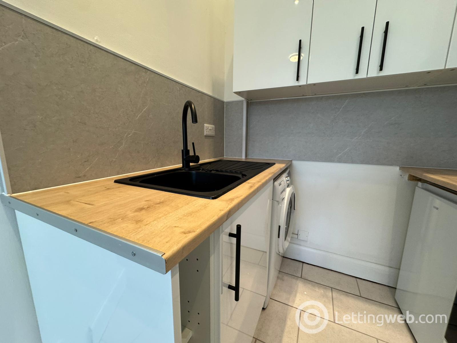 Property to rent in 28/13, Wardlaw Place, Edinburgh, EH11 1UQ