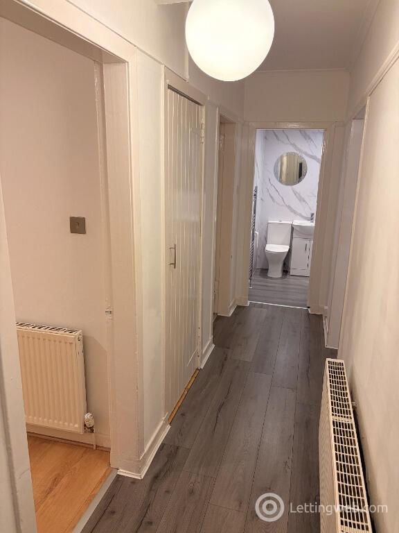 Property to rent in 69 Arden Avenue, Thornliebank, Glasgow, G46 8PZ