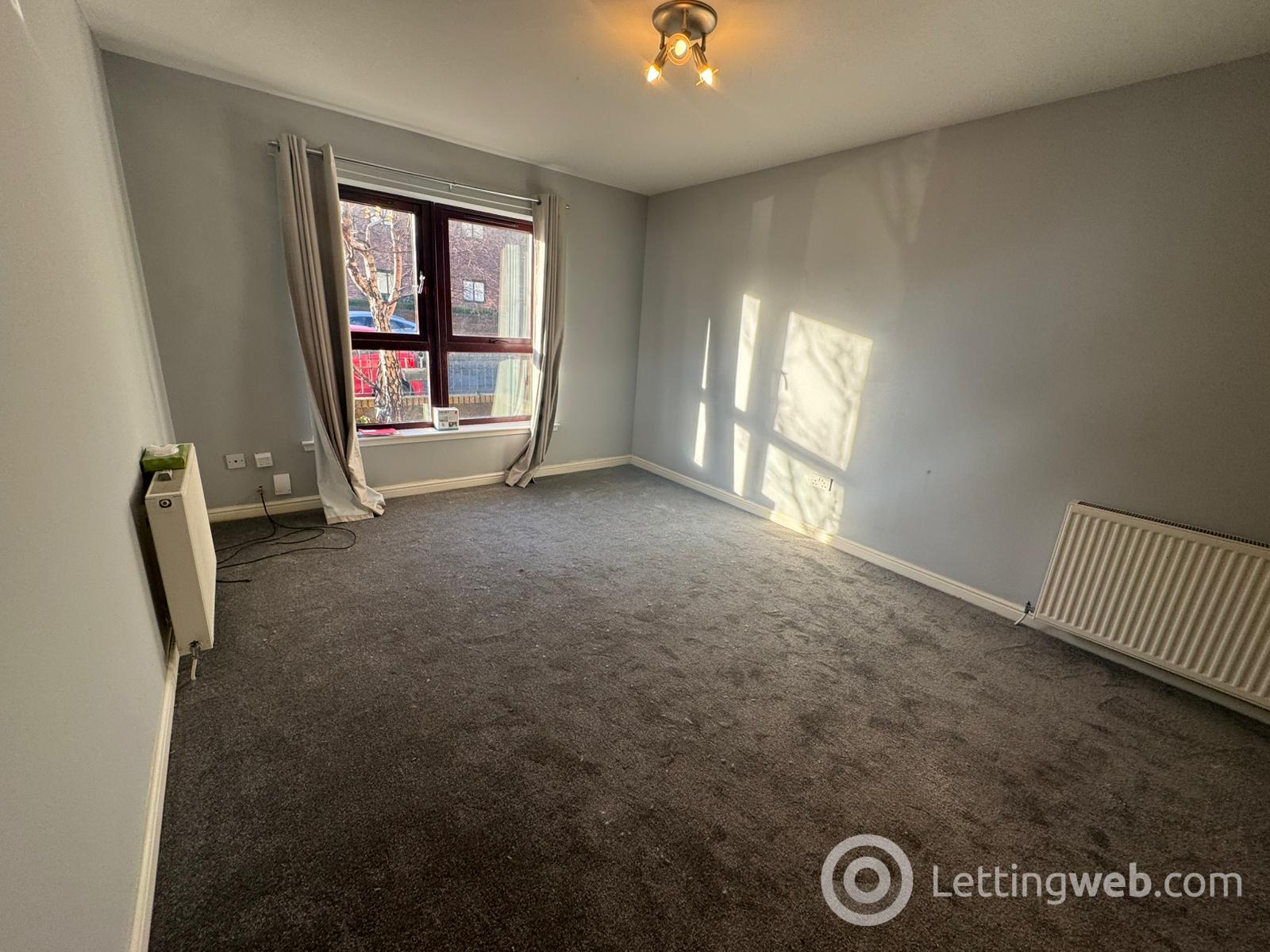Property to rent in Flat 2, 1 York Street, Ayr, KA8 8AN