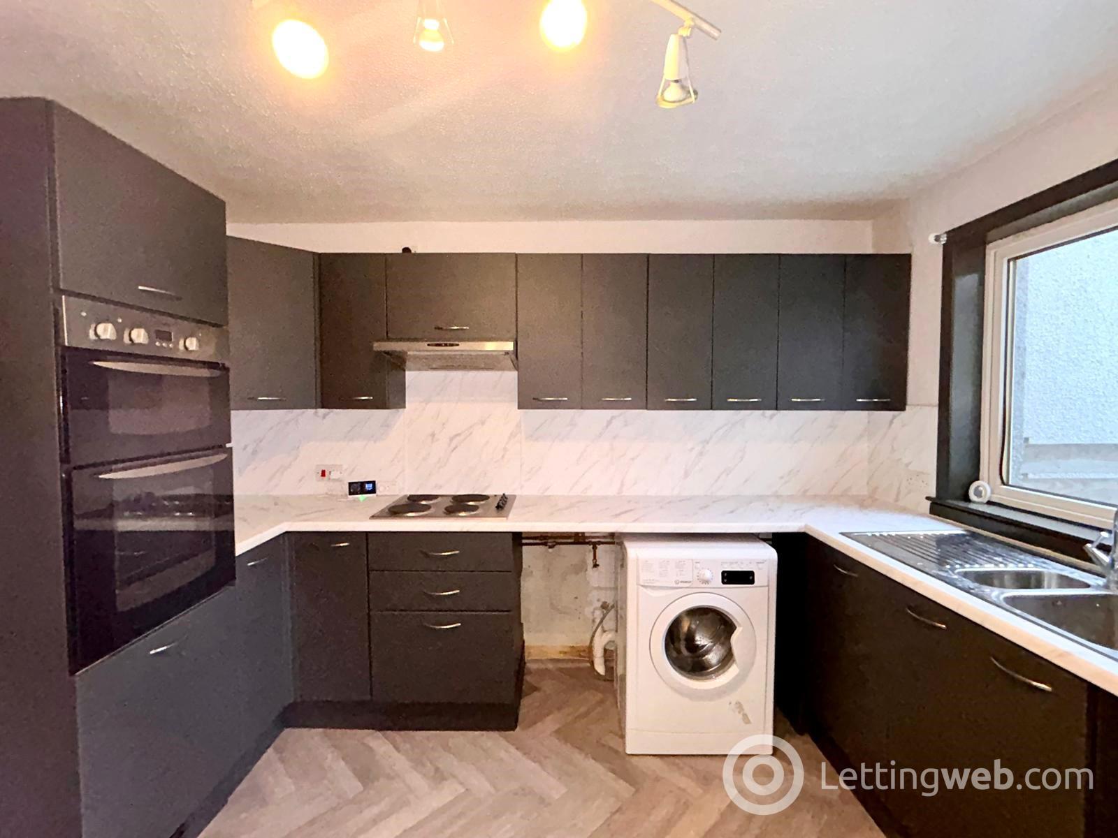 Property to rent in 22 Parkhead Gardens, West Calder, EH55 8AZ