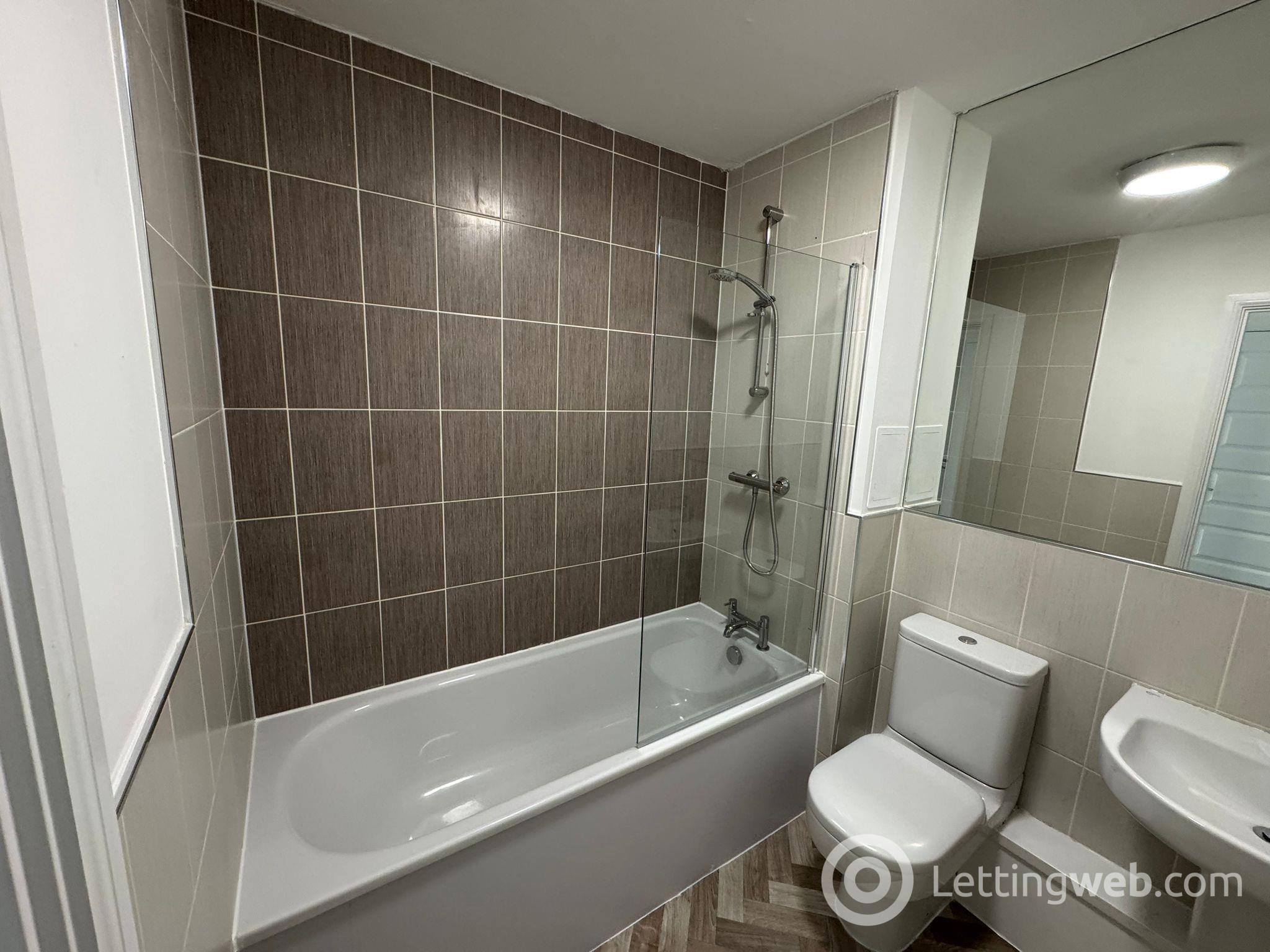 Property to rent in 17J, College Medway, Eskbank, Dalkeith, EH22 3FS