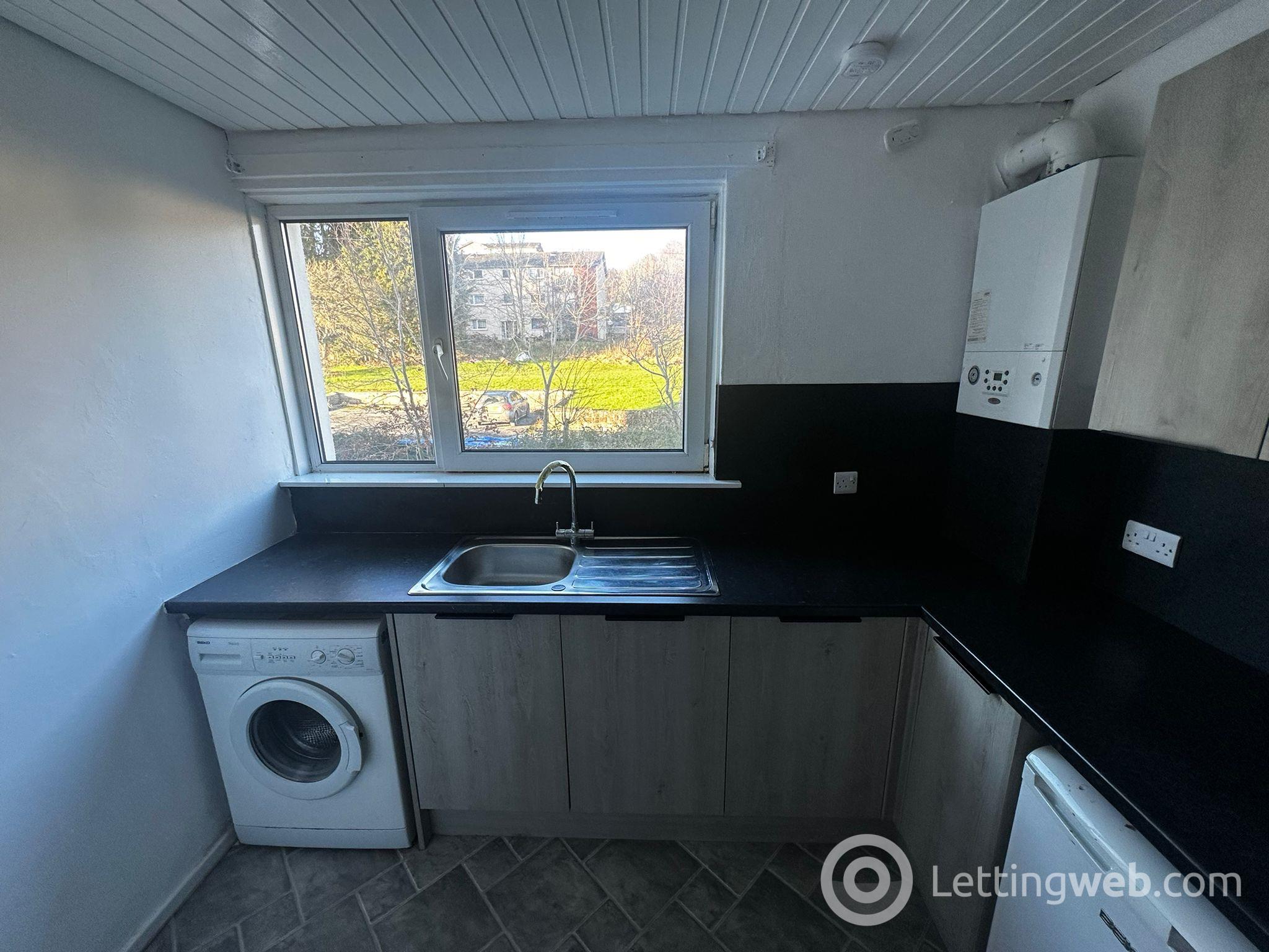 Property to rent in 28 Robson Court, Hawick, TD9 8HL