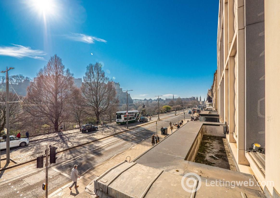 Property to rent in Princes Street, City Centre, Edinburgh, EH2 2ER