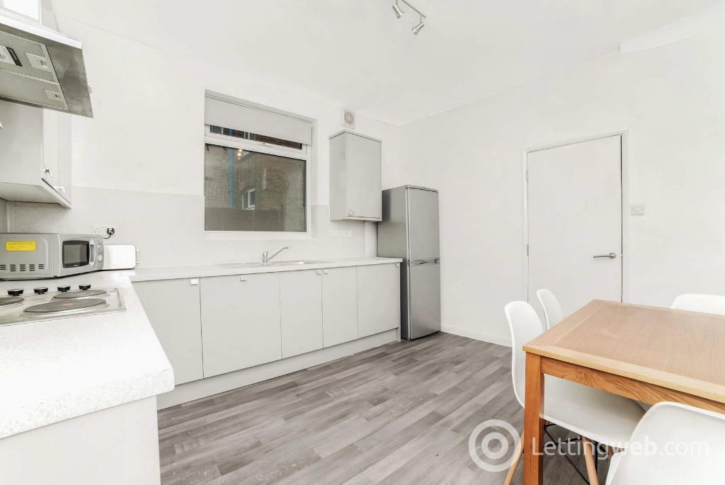 Property to rent in Queens Road, Beeston, Nottingham, NG9 1JA